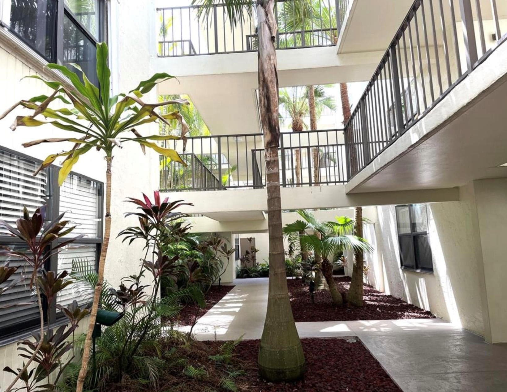 20441 NE 30th Avenue 218-9, Miami, FL 33180 — photo 13 of 18