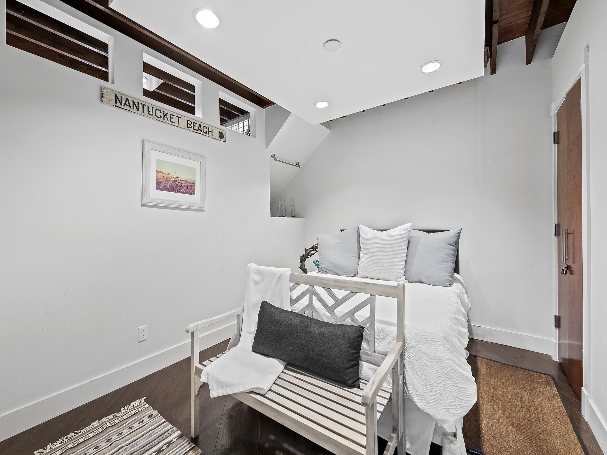901 Sunrise Lane, Fort Lauderdale, FL 33304 — photo 13 of 32