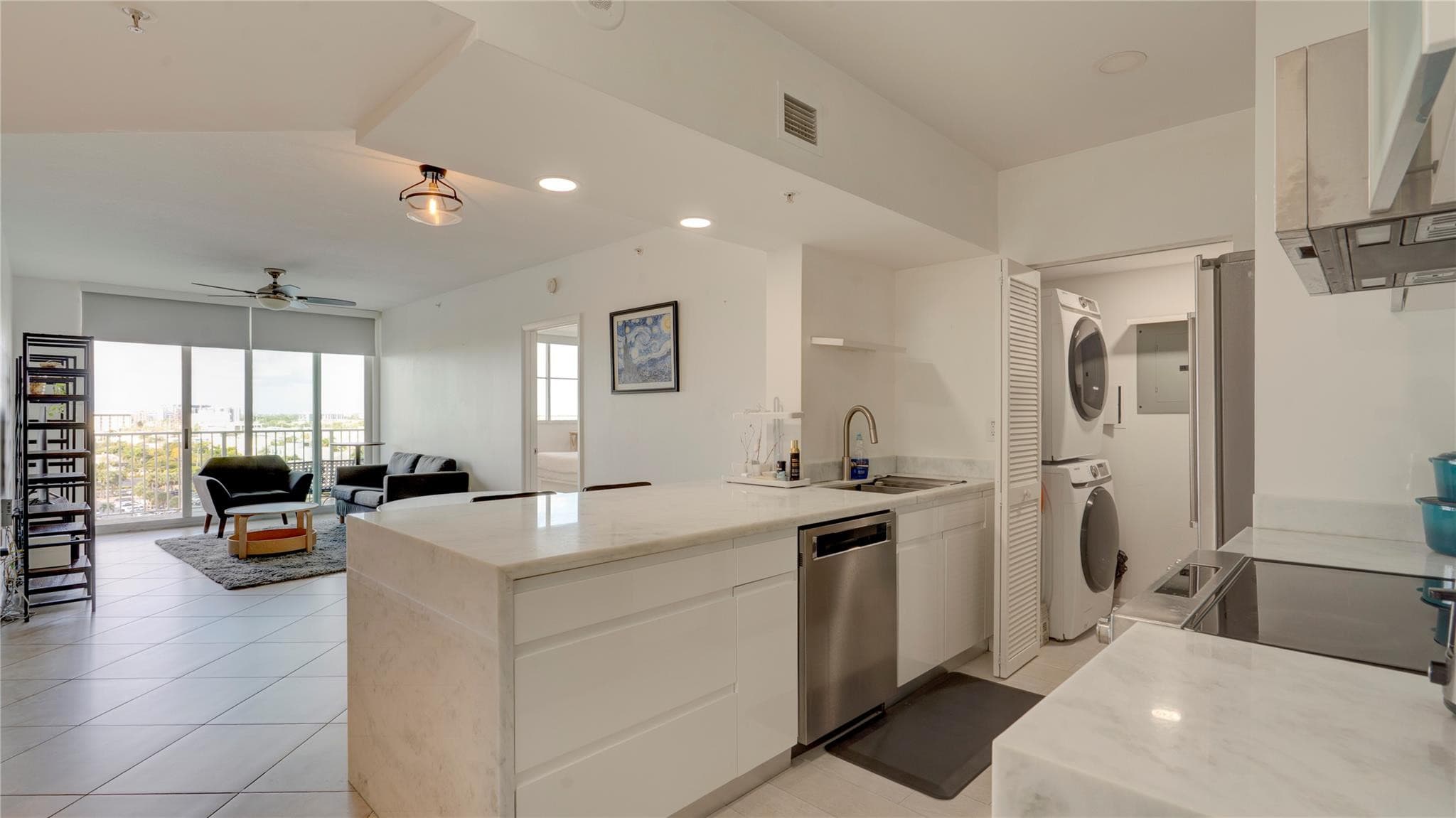 3020 NE 32nd Avenue 906, Fort Lauderdale, FL 33308 — photo 2 of 48