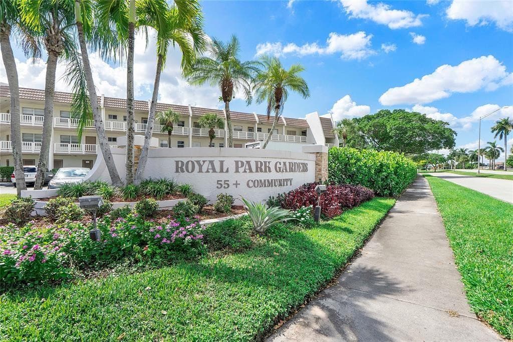 6890 Royal Palm Boulevard 312h, Margate, FL 33063 — photo 2 of 31