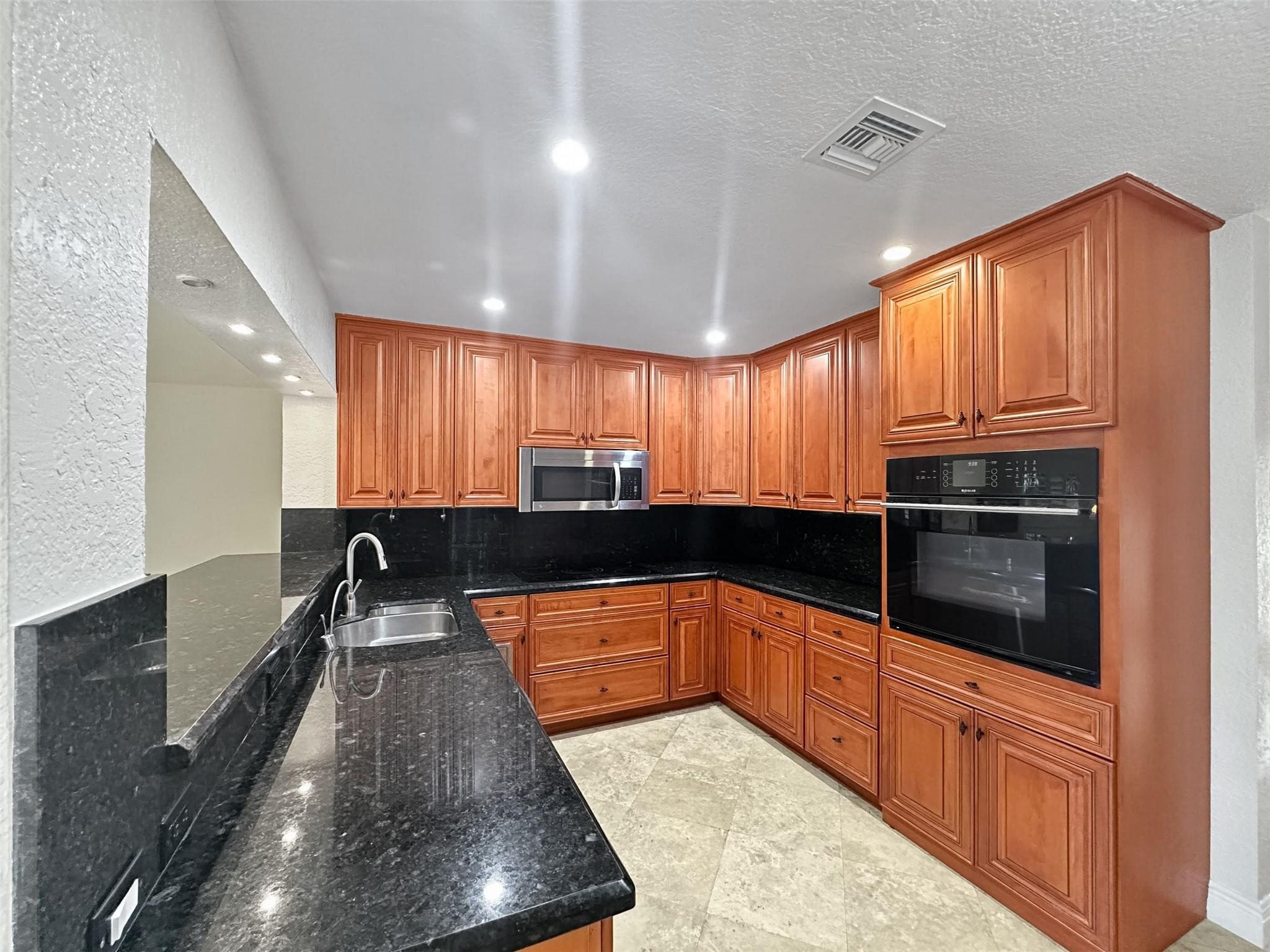 2936 NW 9th Terrace, Wilton Manors, FL 33311 — photo 33 of 70