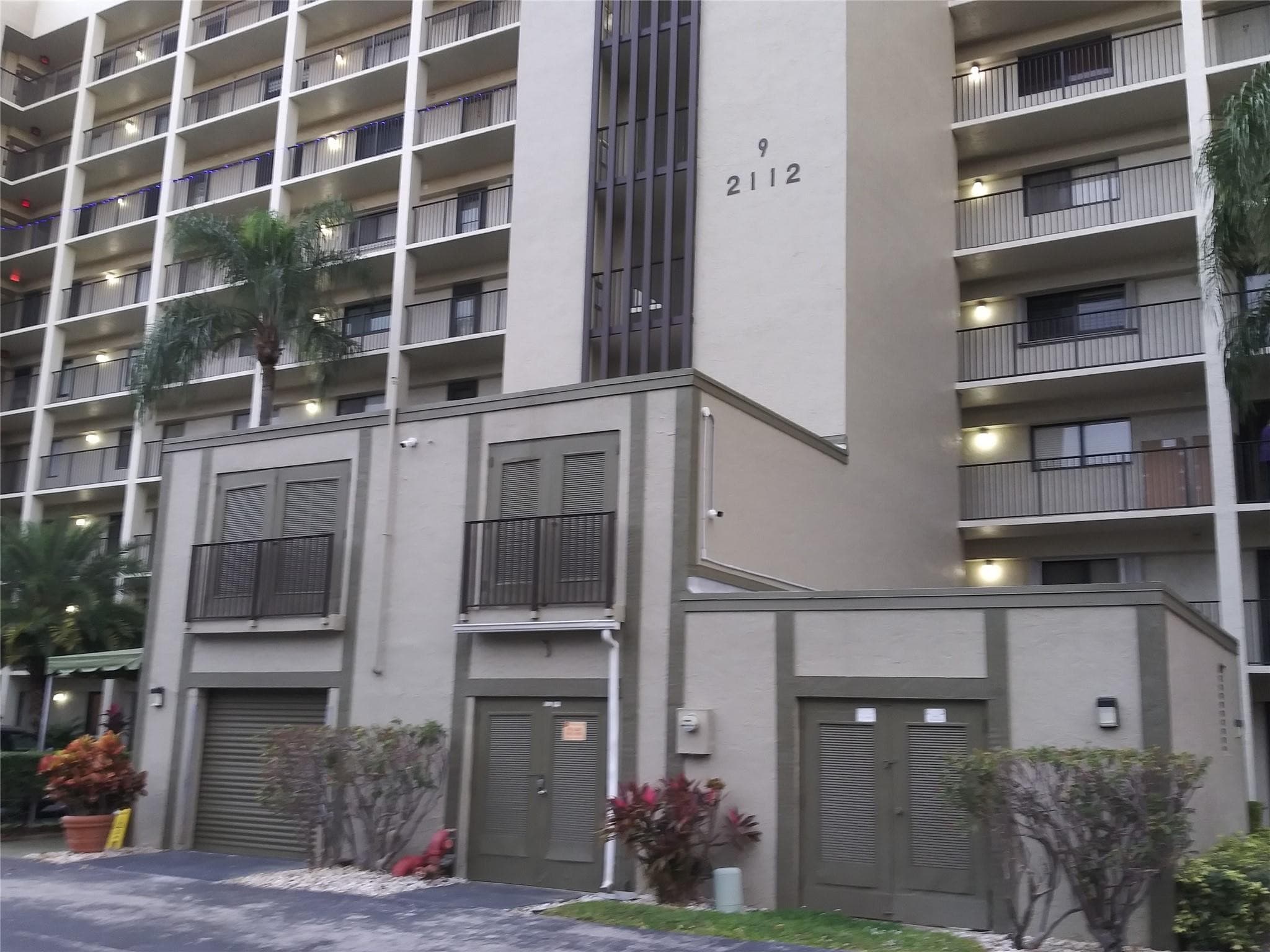 2112 S Cypress Bend Drive 207, Pompano Beach, FL 33069 — photo 1 of 11