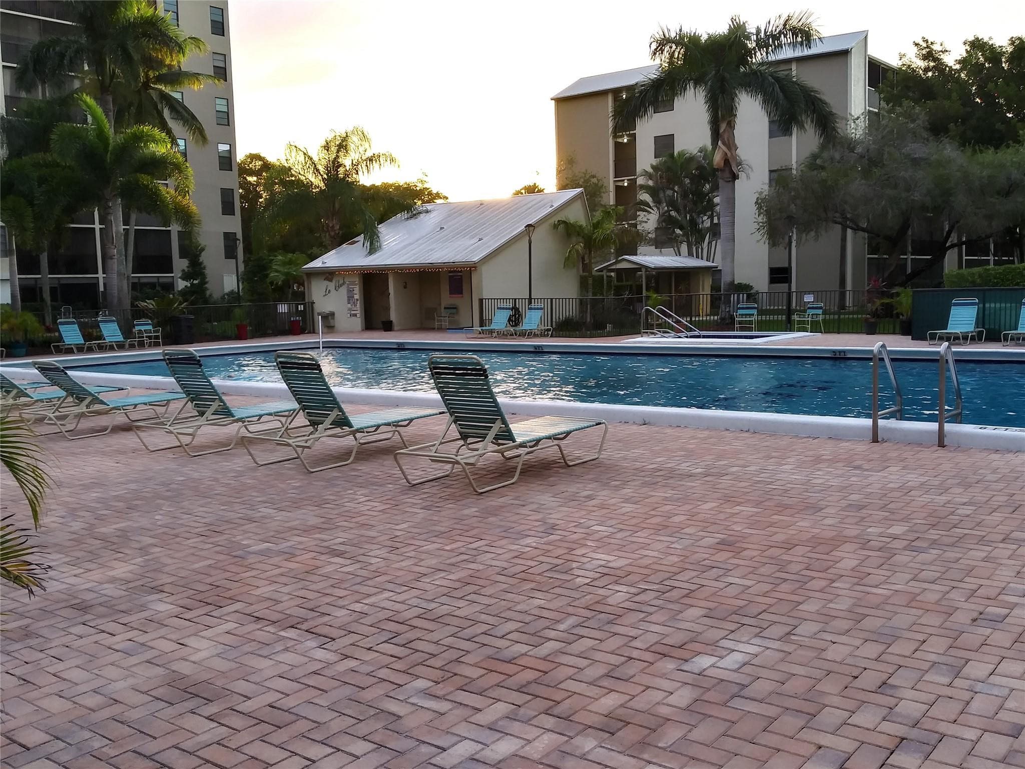 2112 S Cypress Bend Drive 207, Pompano Beach, FL 33069 — photo 3 of 11