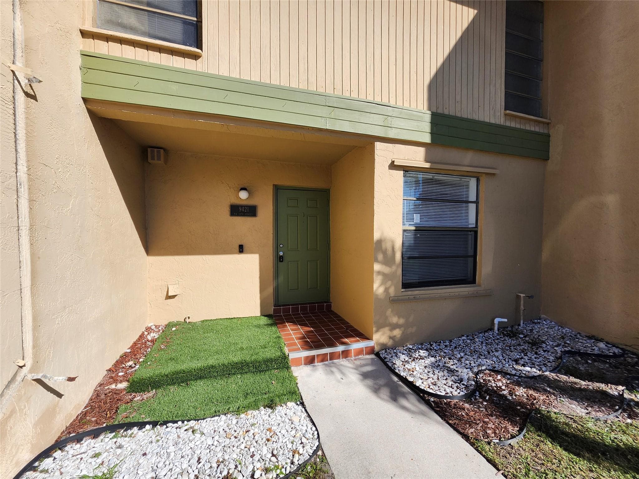 9421 NW 15th Street 234, Pembroke Pines, FL 33024 — photo 2 of 30