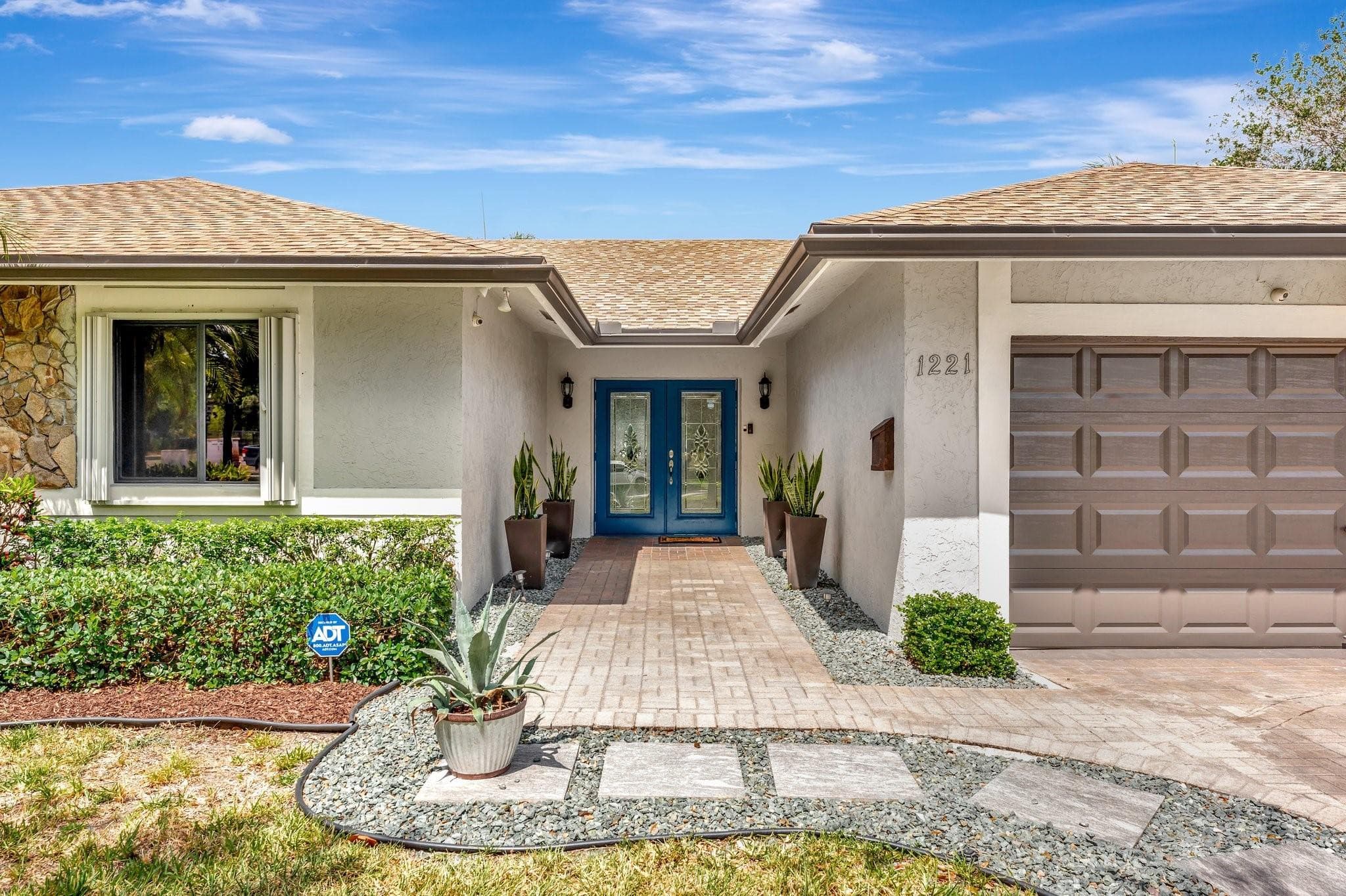 1221 SW 59th Avenue, Plantation, FL 33317 — photo 2 of 30