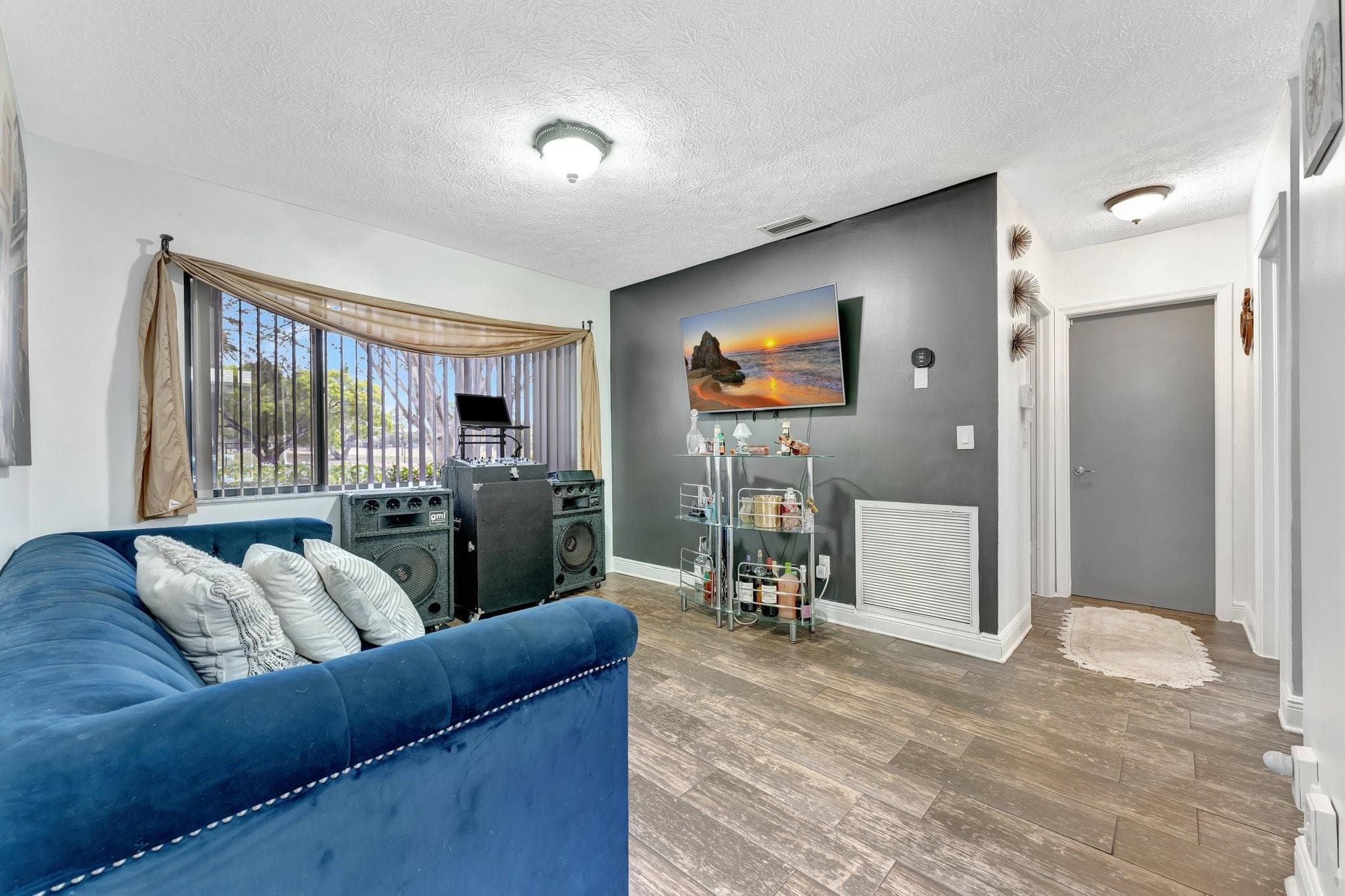 1221 SW 59th Avenue, Plantation, FL 33317 — photo 13 of 30