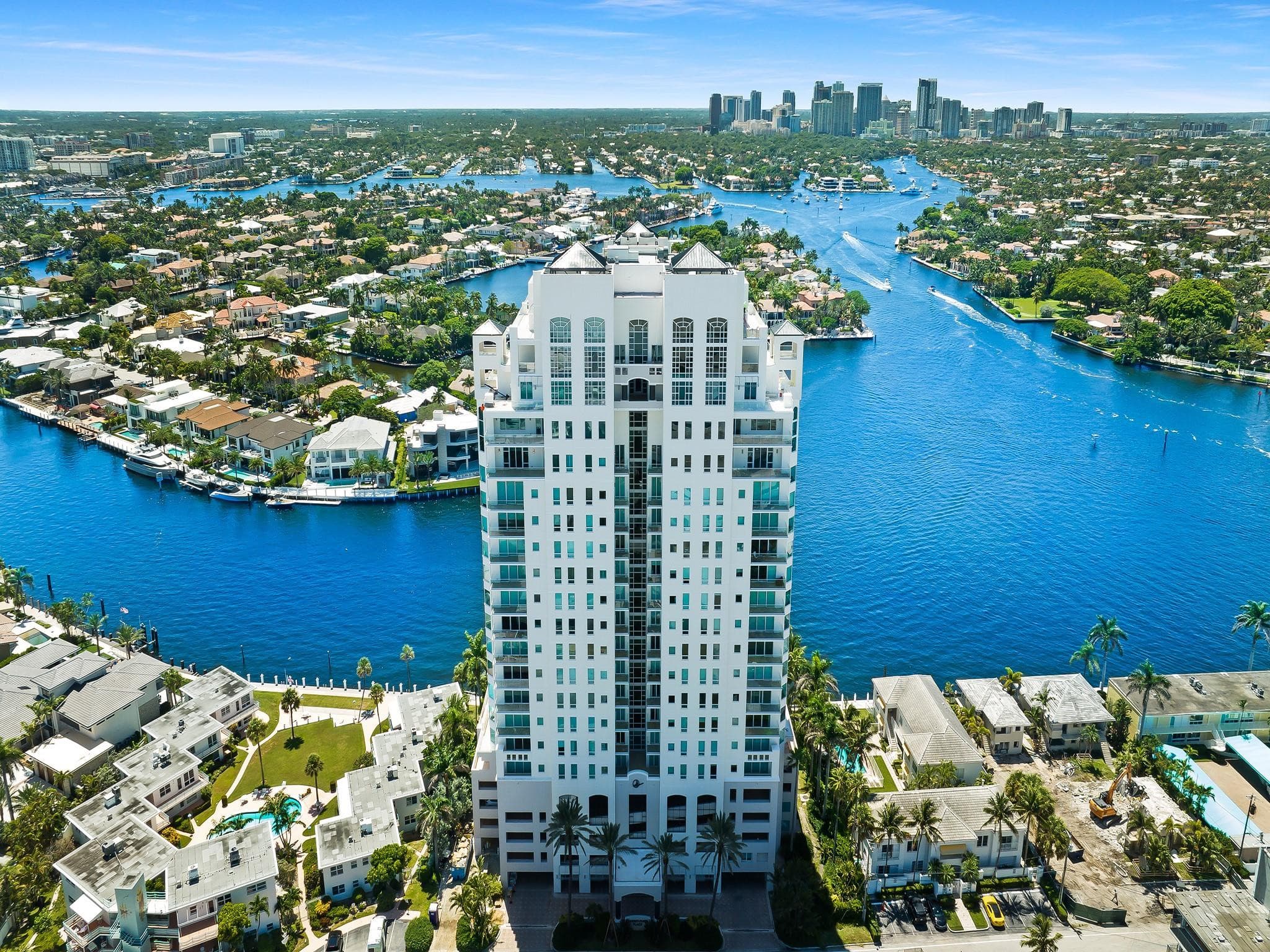 3055 Harbor Drive 1402, Fort Lauderdale, FL 33316 — photo 4 of 40