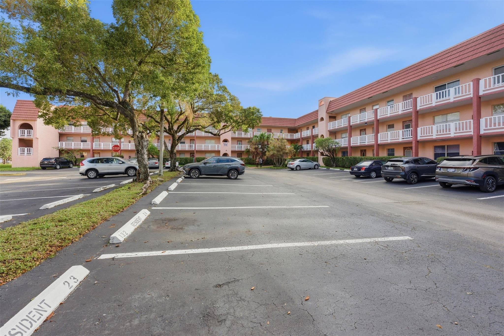 9460 Sunrise Lakes Boulevard 112, Sunrise, FL 33322 — photo 22 of 30