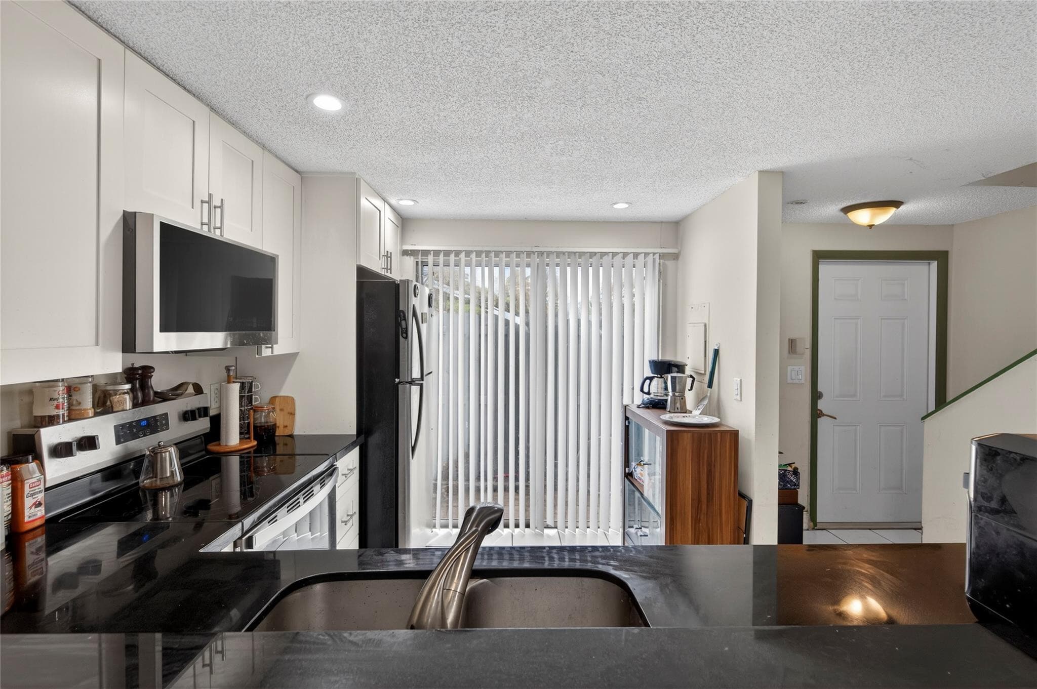 127 SW 3rd Street 127, Pompano Beach, FL 33060 — photo 16 of 34