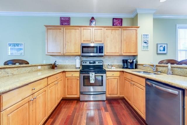 102 Anglers Way, Islamorada, FL 33036 — photo 11 of 34
