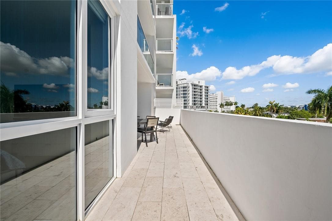 401 N Birch Road 411, Fort Lauderdale, FL 33304 — photo 4 of 27