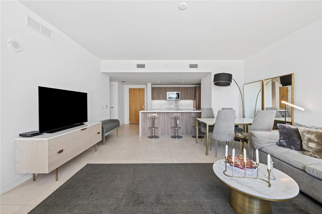 401 N Birch Road 411, Fort Lauderdale, FL 33304 — photo 6 of 27