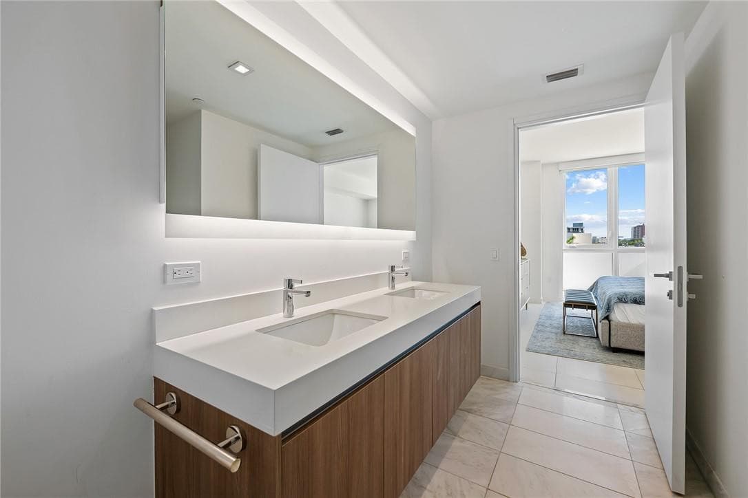 401 N Birch Road 411, Fort Lauderdale, FL 33304 — photo 13 of 27