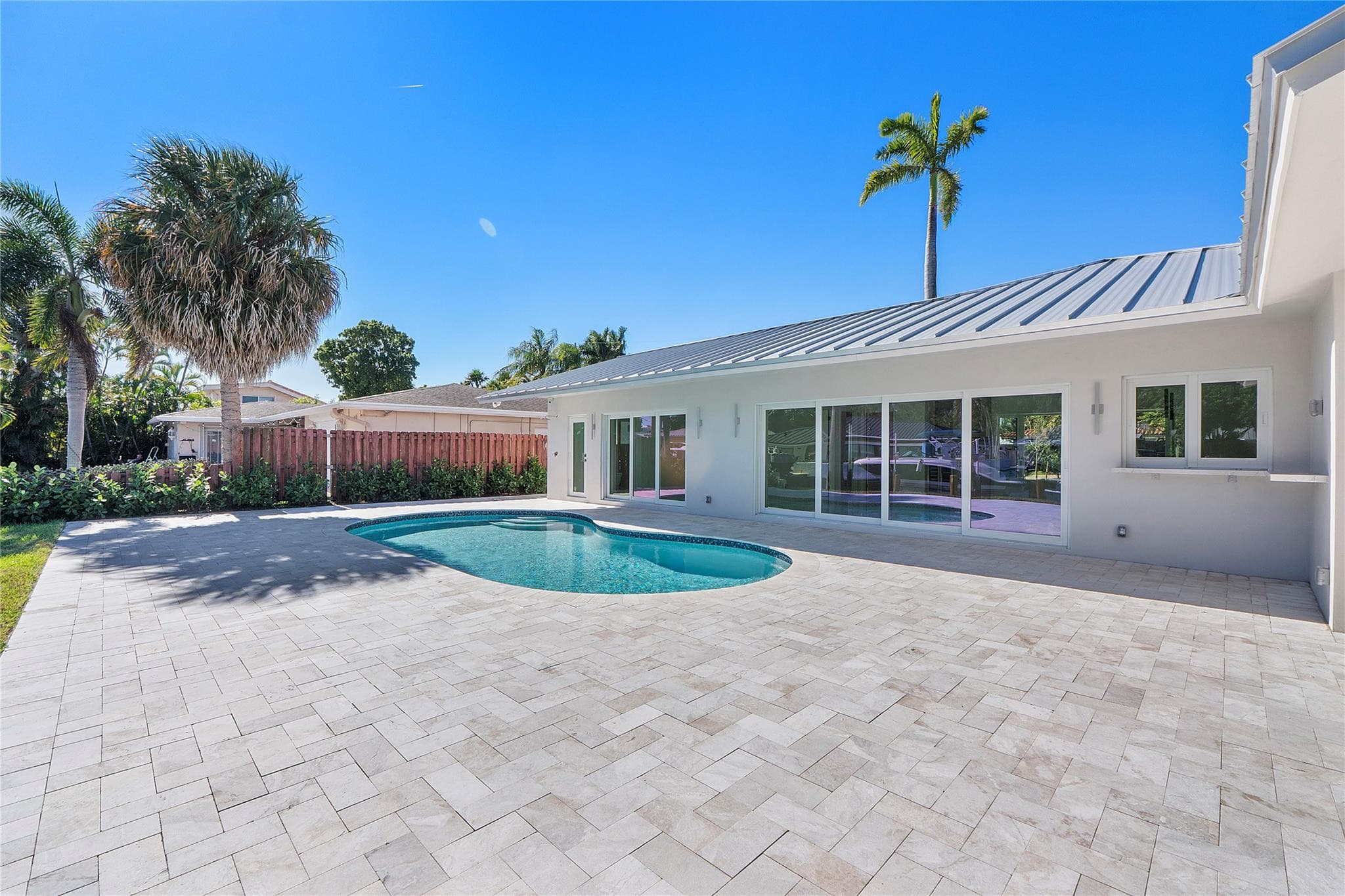 1240 NE 27th Way, Pompano Beach, FL 33062 — photo 37 of 53