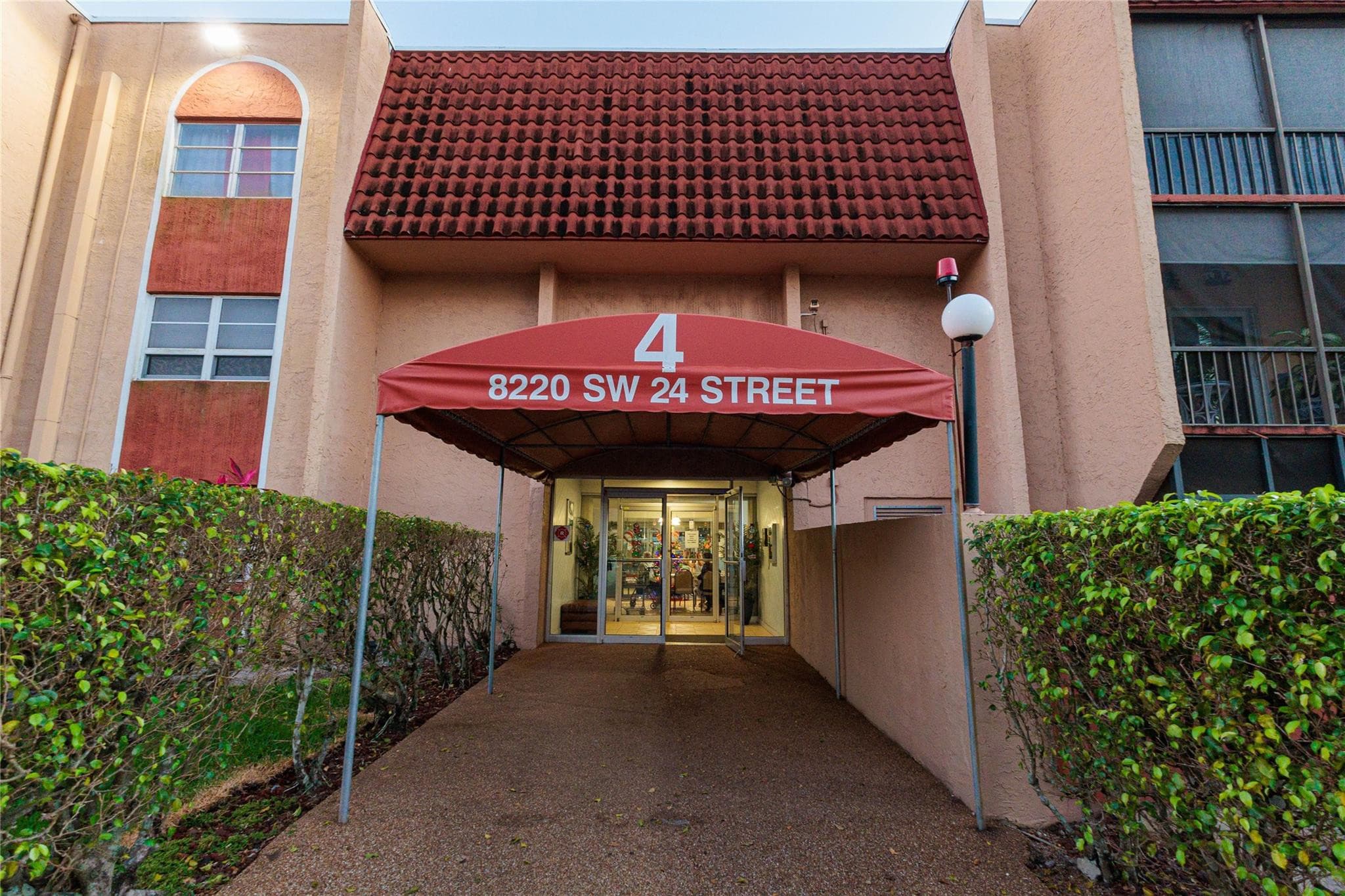 8220 SW 24th Street 4115, North Lauderdale, FL 33068 — photo 25 of 29