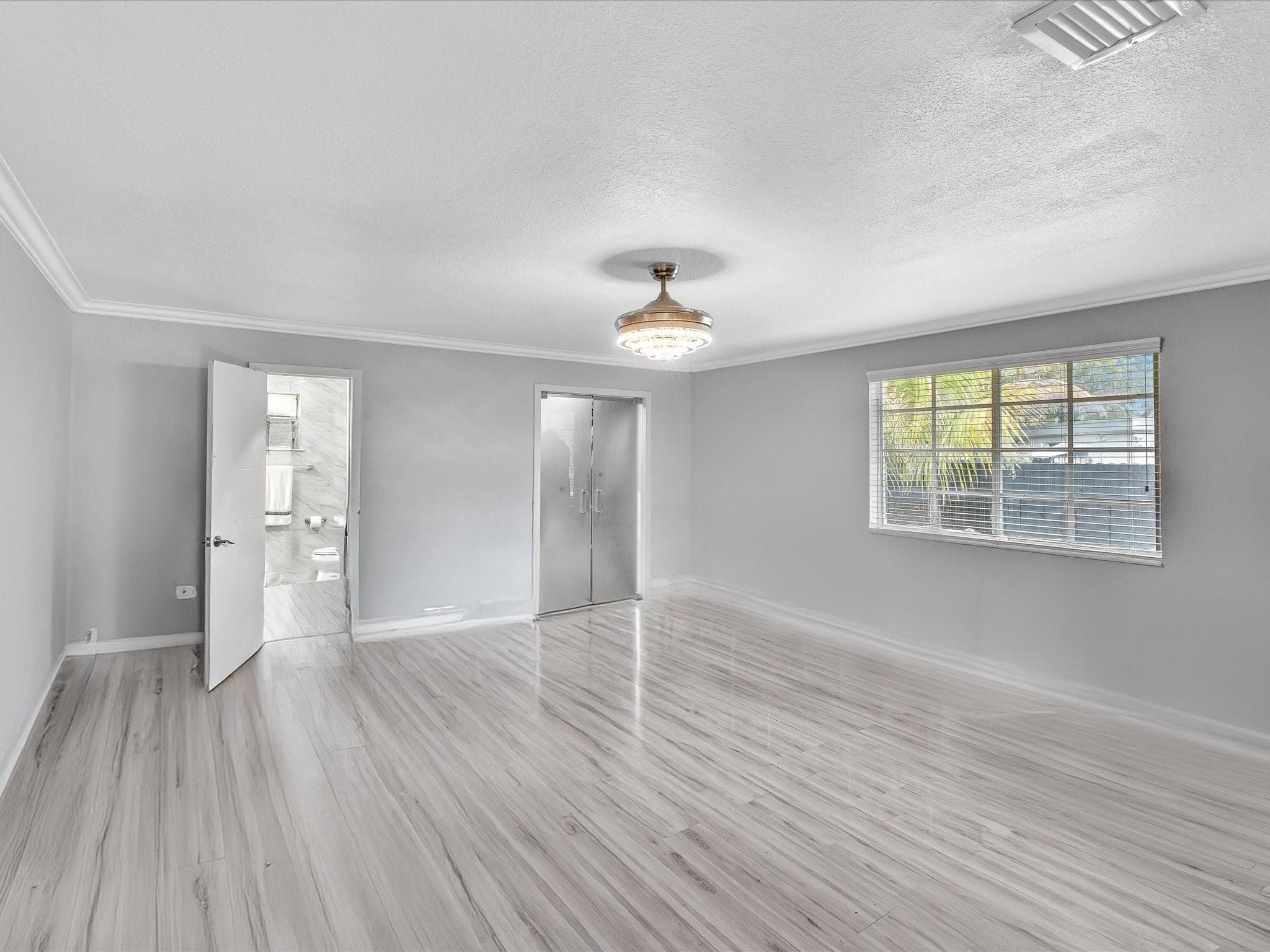 12755 NW 1st Avenue, North Miami, FL 33168 — photo 13 of 28