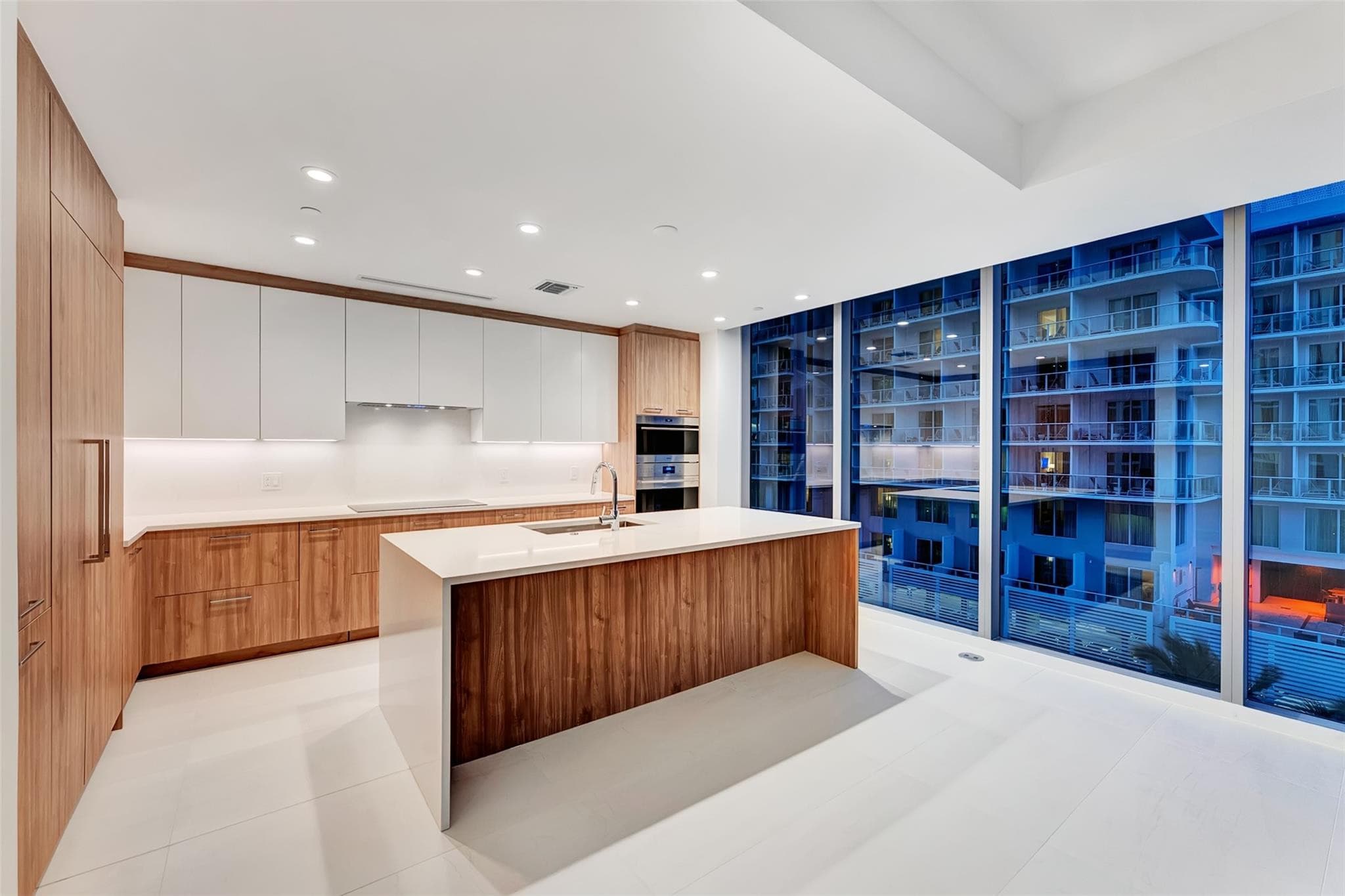151 N Seabreeeze Boulevard 504, Fort Lauderdale, FL 33304 — photo 50 of 91