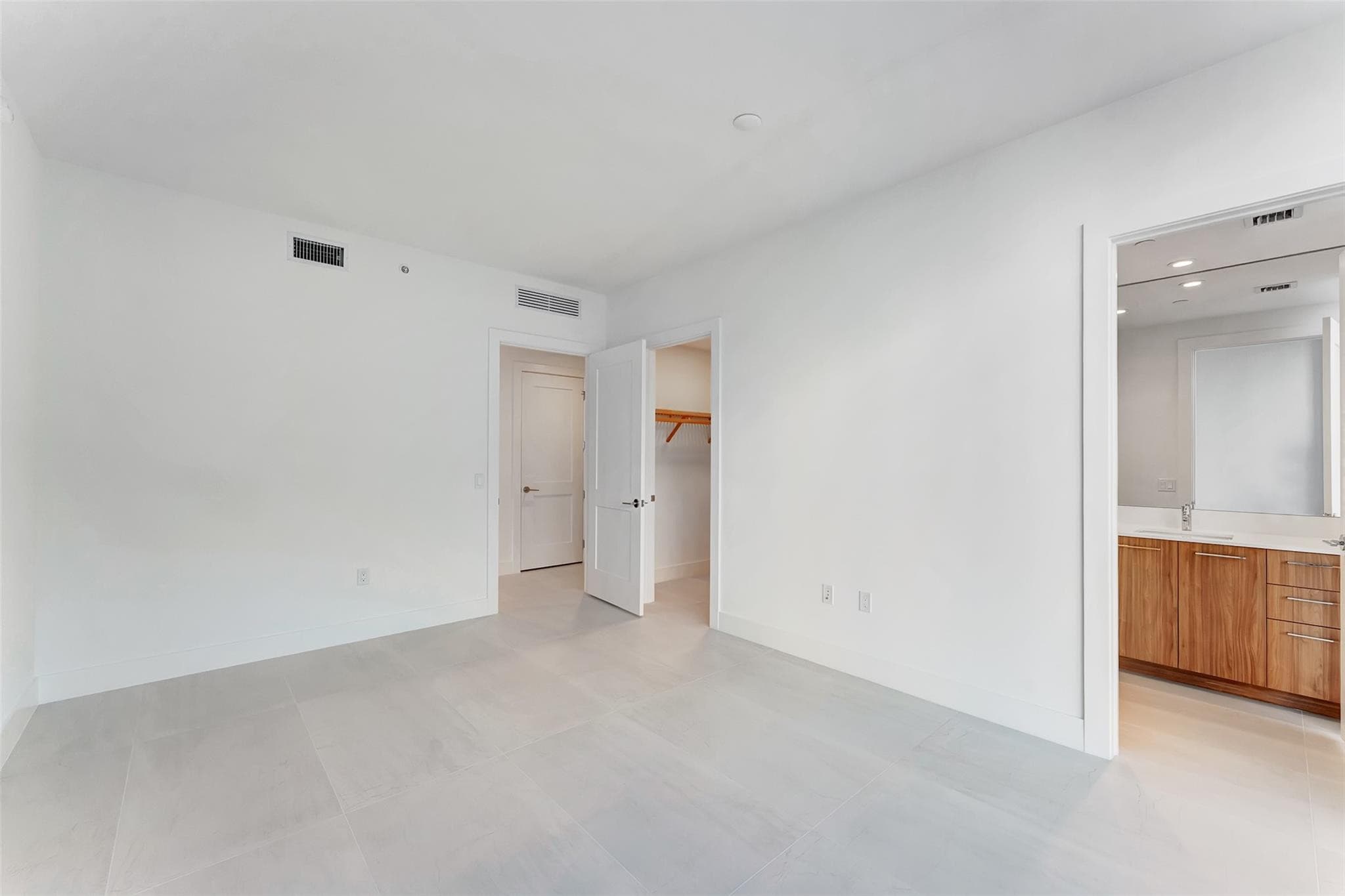 151 N Seabreeeze Boulevard 504, Fort Lauderdale, FL 33304 — photo 69 of 91