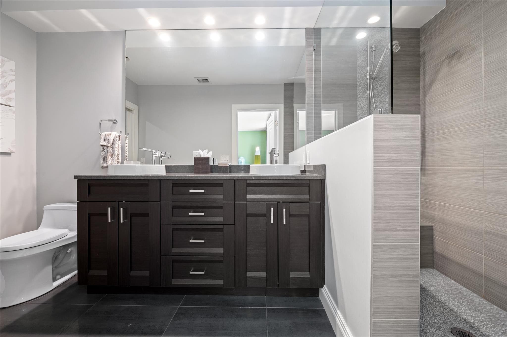 8 Portside Drive 8a, Fort Lauderdale, FL 33316 — photo 11 of 54