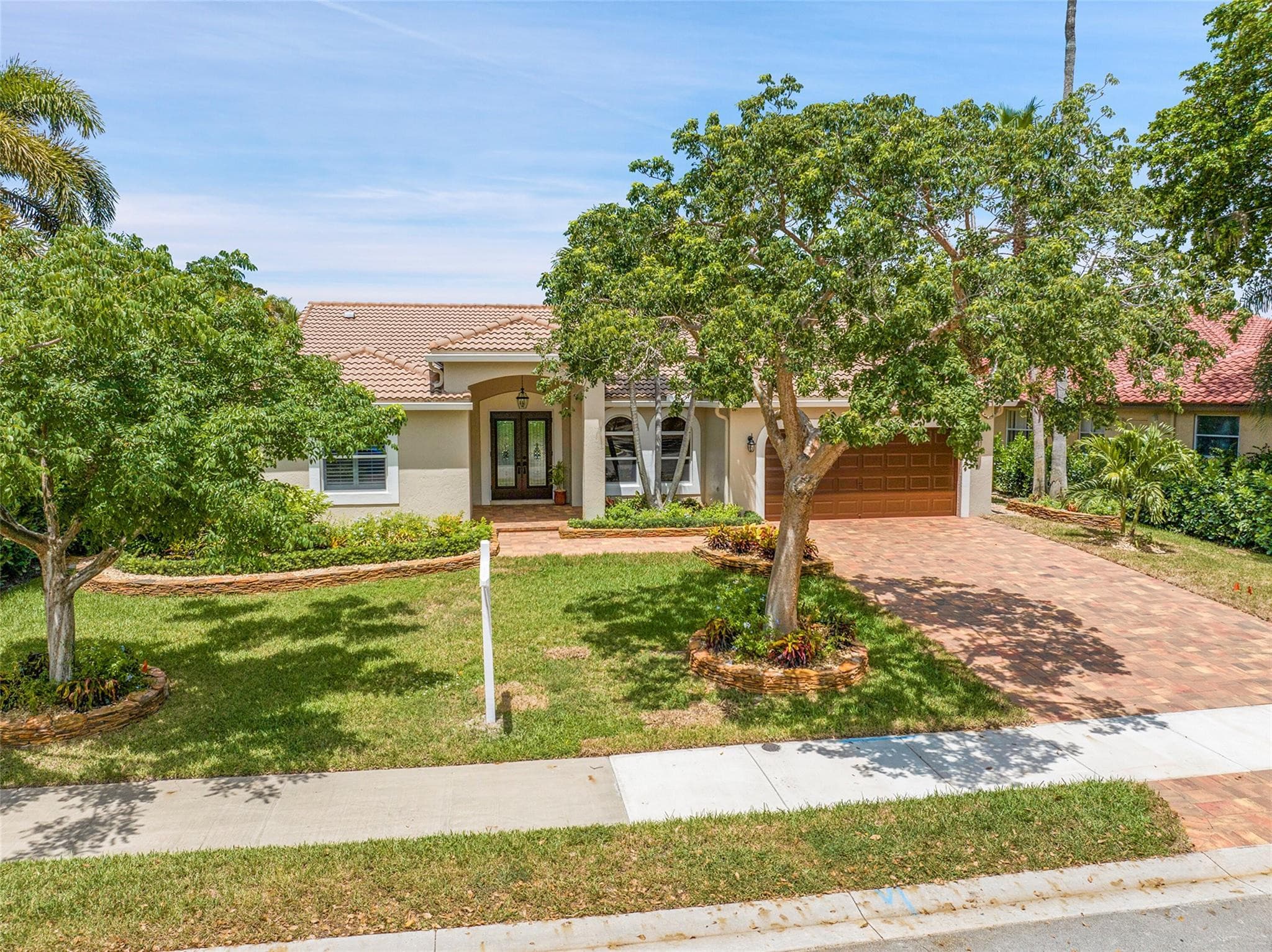 4910 NW 104th Avenue, Coral Springs, FL 33076 — photo 3 of 47