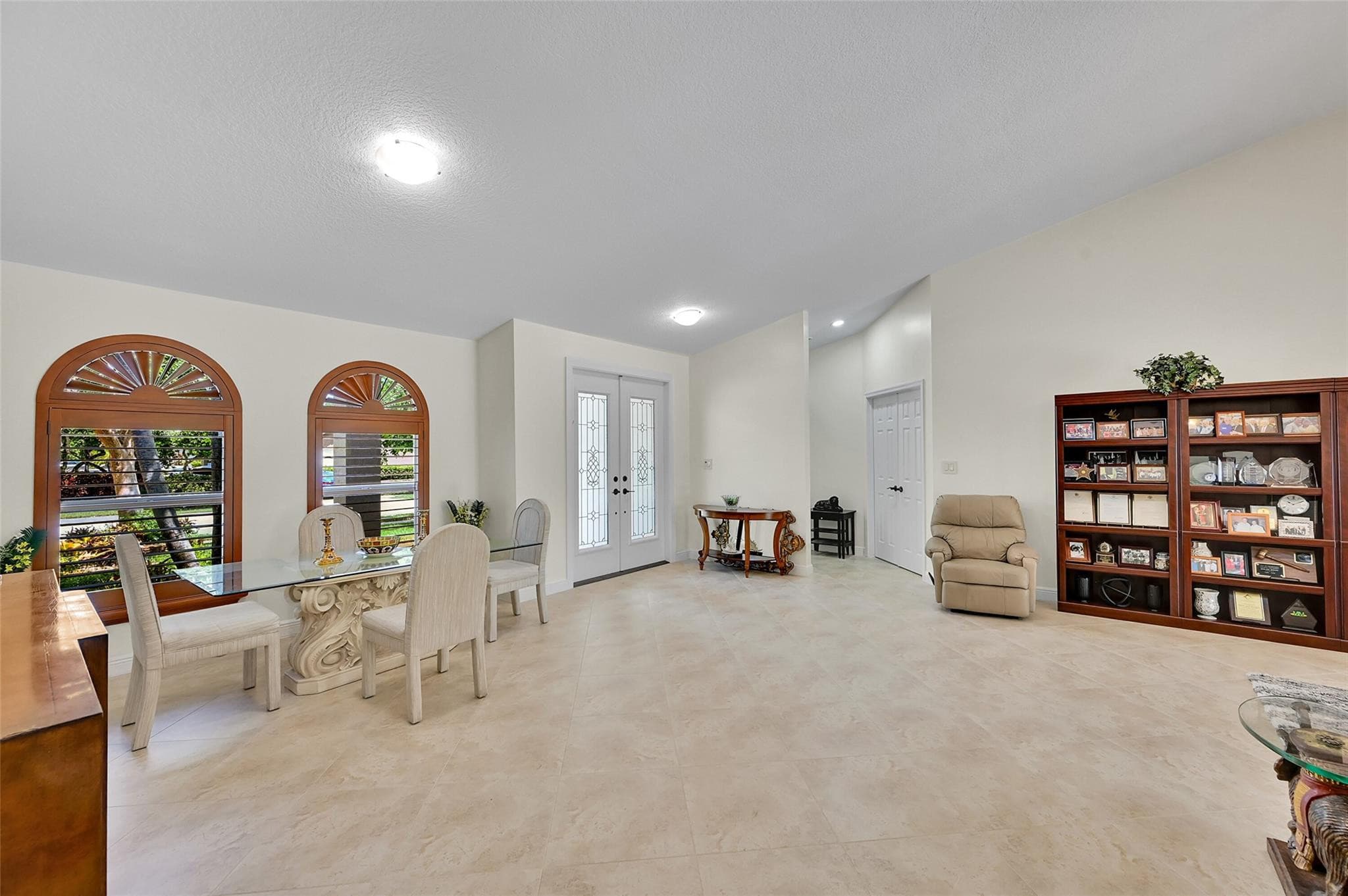 4910 NW 104th Avenue, Coral Springs, FL 33076 — photo 4 of 47