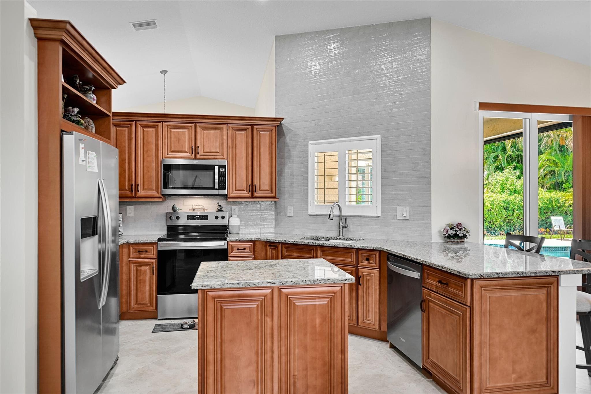 4910 NW 104th Avenue, Coral Springs, FL 33076 — photo 9 of 47