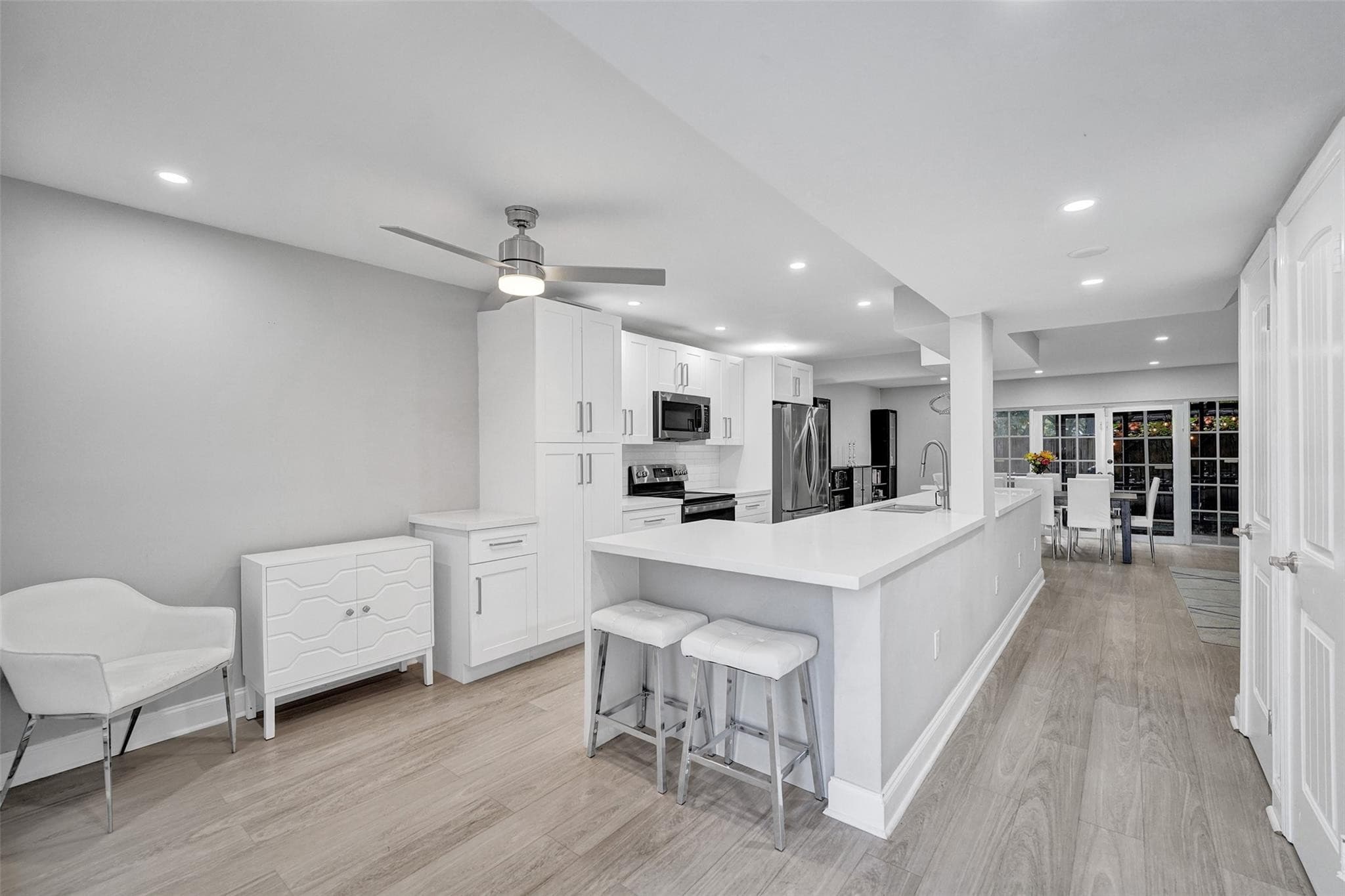 3301 Raleigh Street 4B, Hollywood, FL 33021 — photo 5 of 55