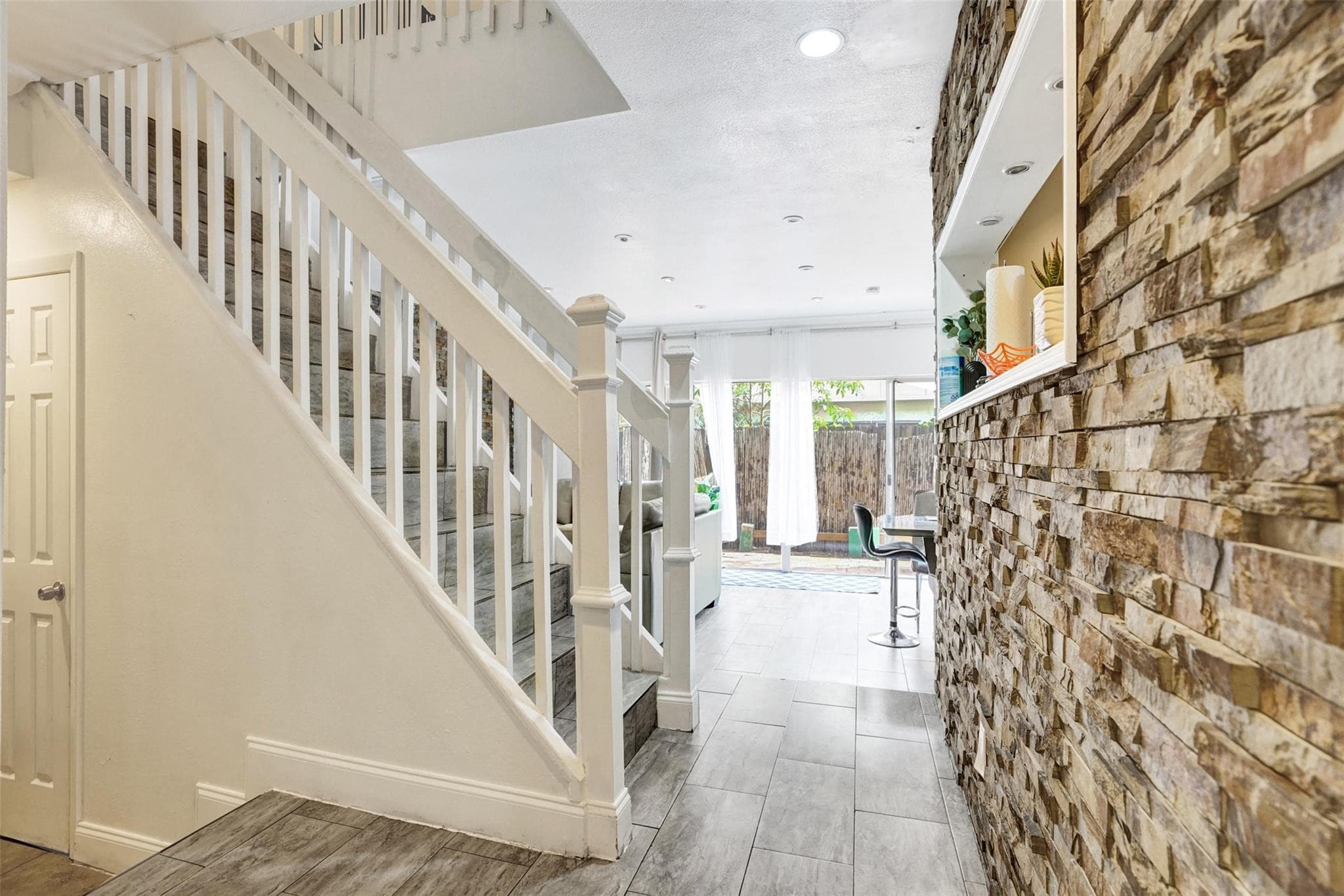 8226 NW 8th Place 6, Fort Lauderdale, FL 33324 — photo 6 of 30