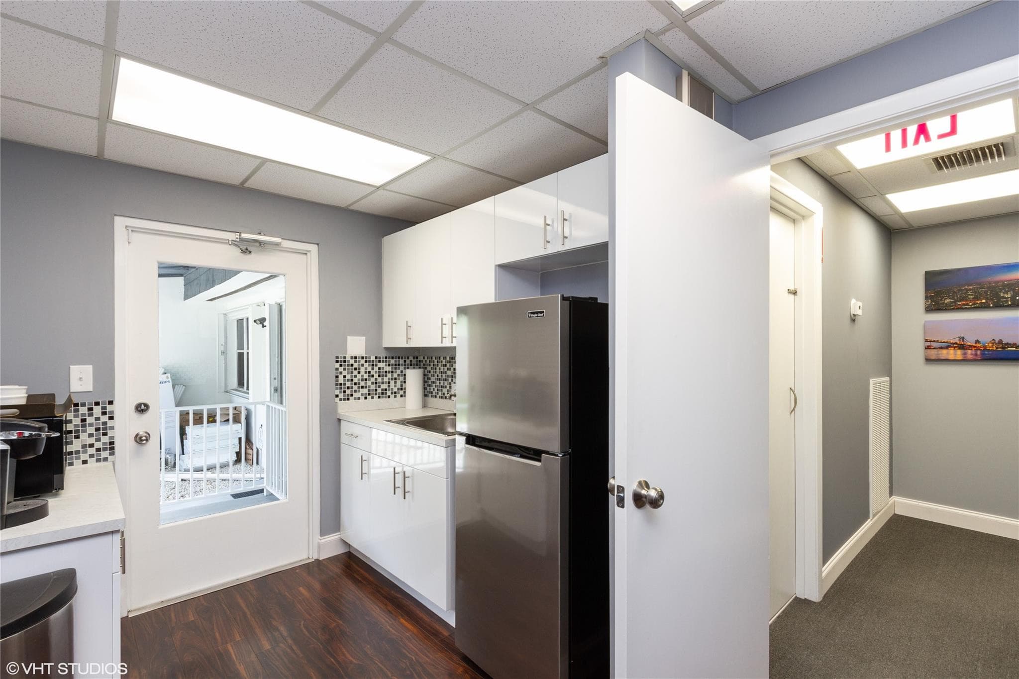 212 SE 8th Street, Fort Lauderdale, FL 33316 — photo 11 of 35