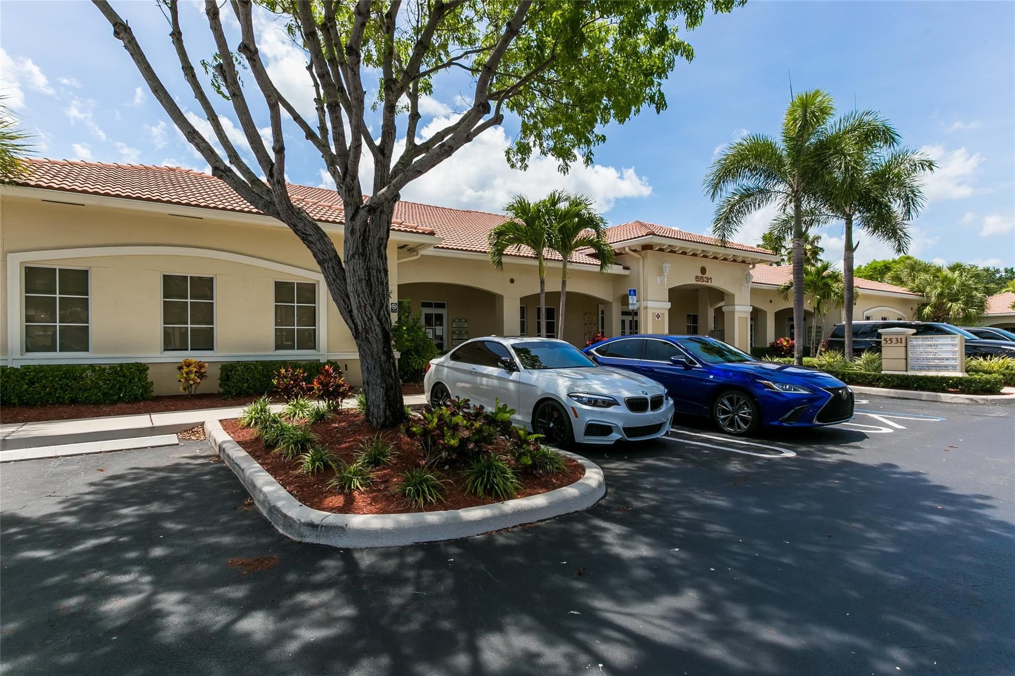 5531 N University Drive 103, Coral Springs, FL 33067 — photo 2 of 11