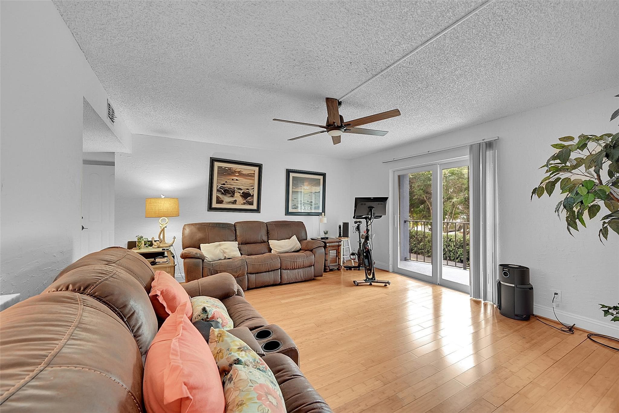 3909 N Ocean Boulevard 108, Fort Lauderdale, FL 33308 — photo 17 of 37