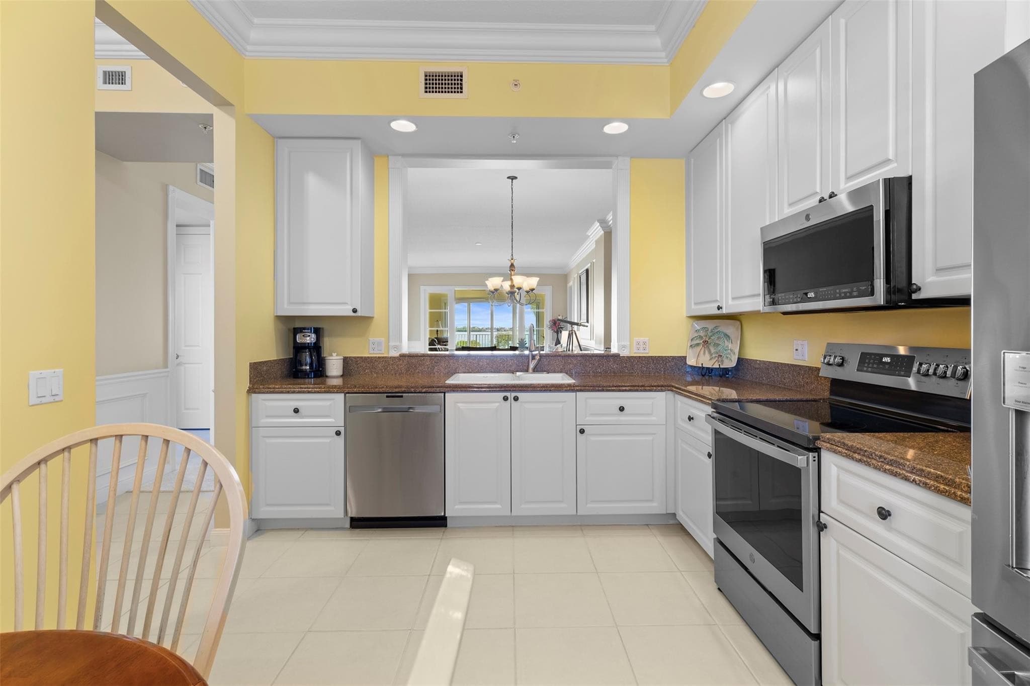 21 Harbour Isle Drive 203, Hutchinson Island, FL 34949 — photo 16 of 45