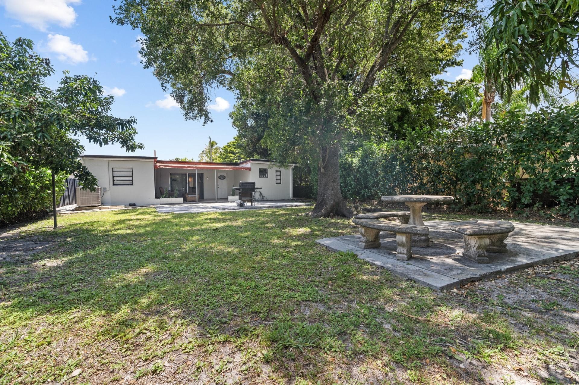 6375 SW 29th Street, Miami, FL 33155 — photo 13 of 51