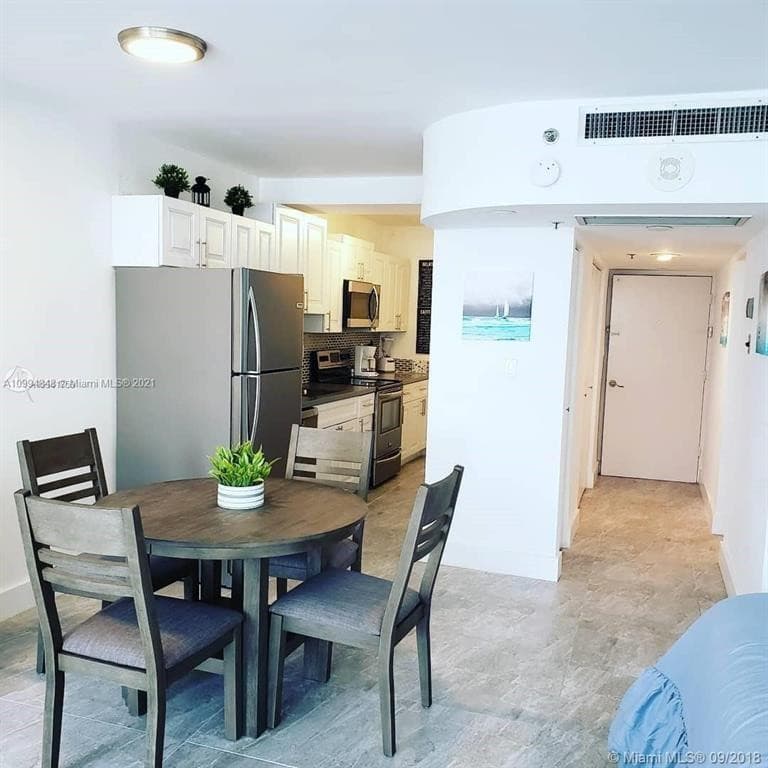 100 Lincoln Road 707, Miami Beach, FL 33139 — photo 5 of 12