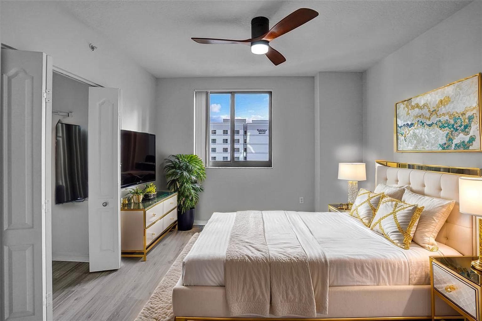 100 N Federal Highway 642, Fort Lauderdale, FL 33301 — photo 13 of 29