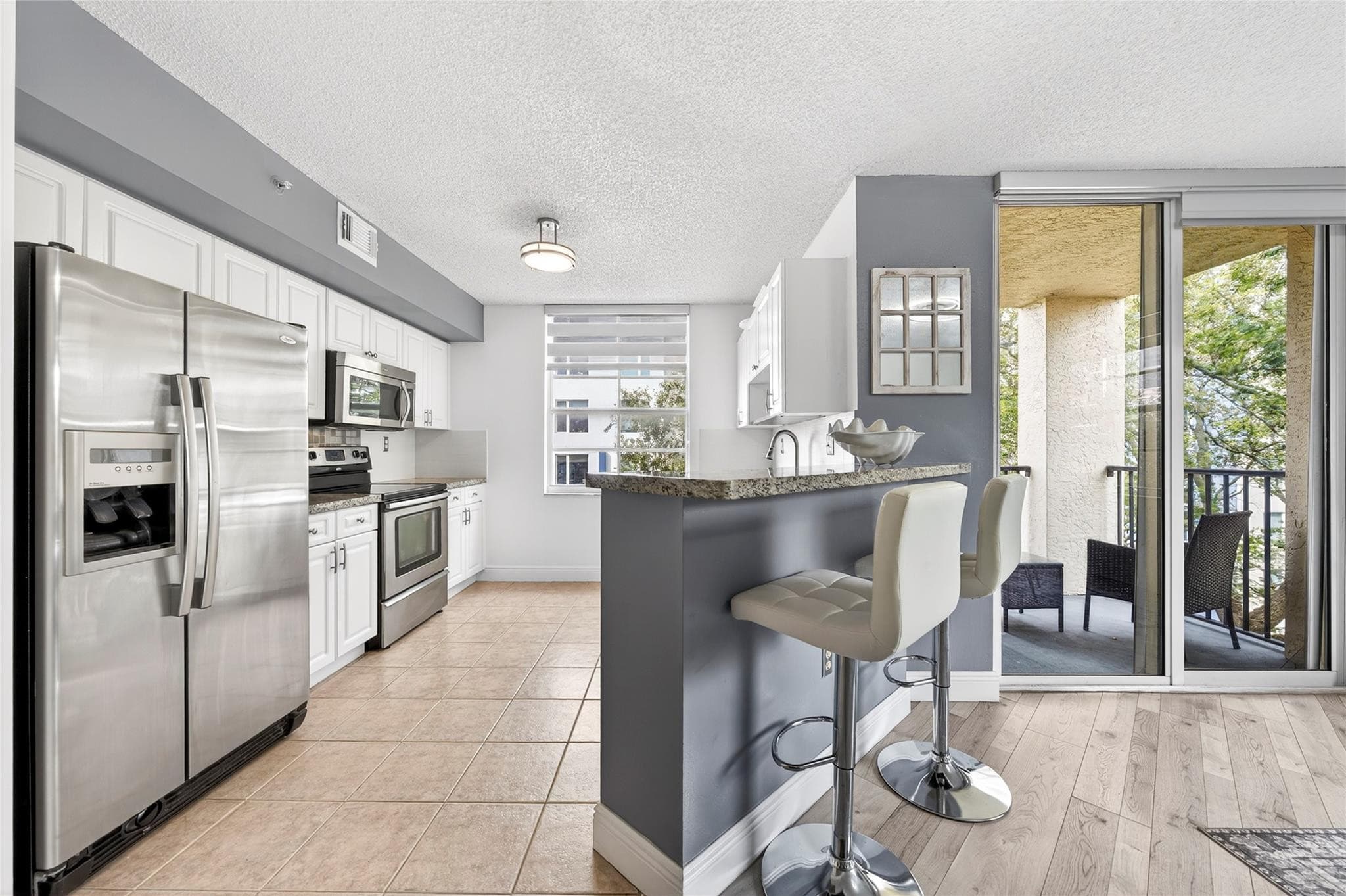 520 SE 5th Avenue 2404, Fort Lauderdale, FL 33301 — photo 9 of 50