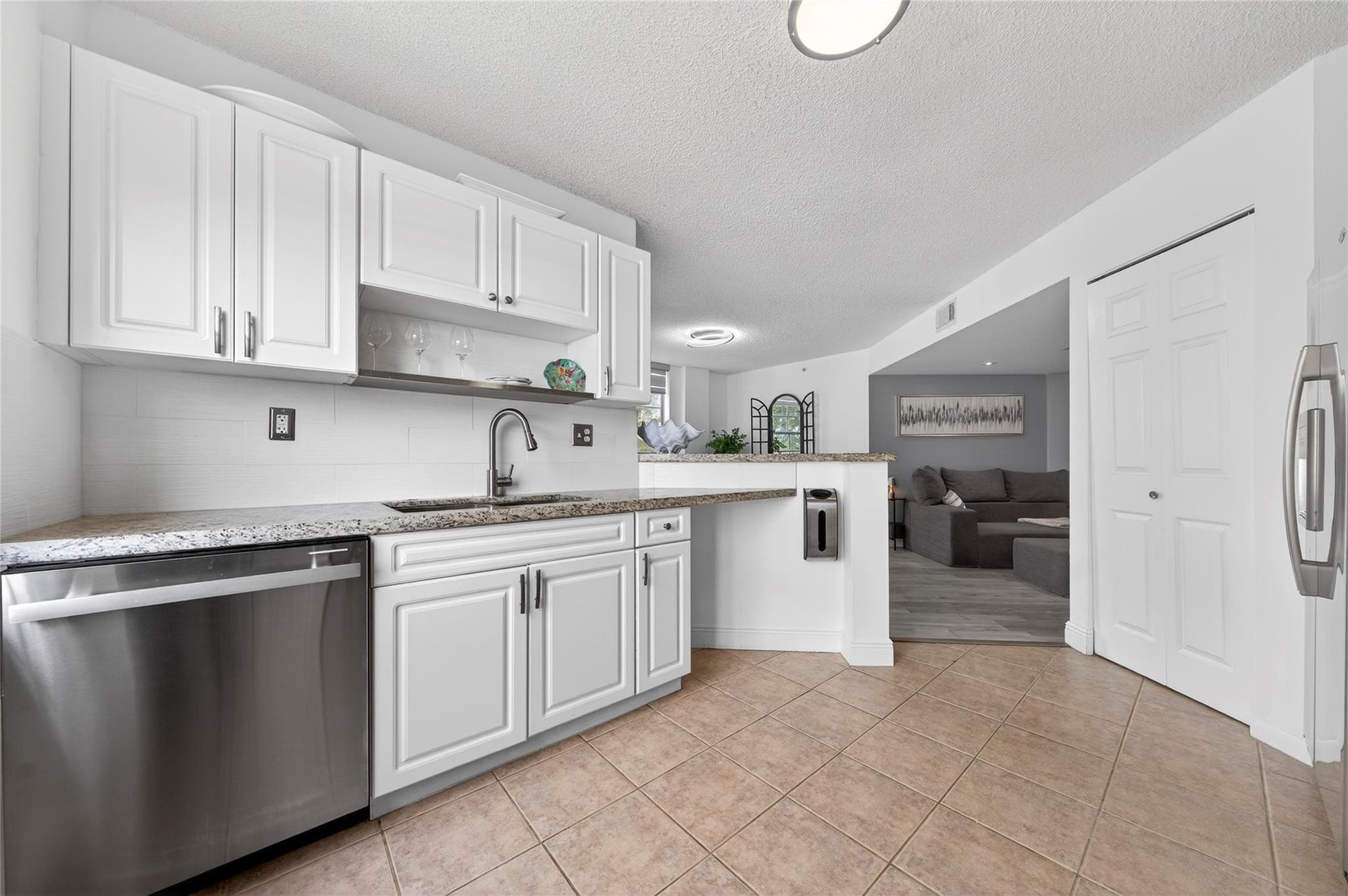 520 SE 5th Avenue 2404, Fort Lauderdale, FL 33301 — photo 12 of 50