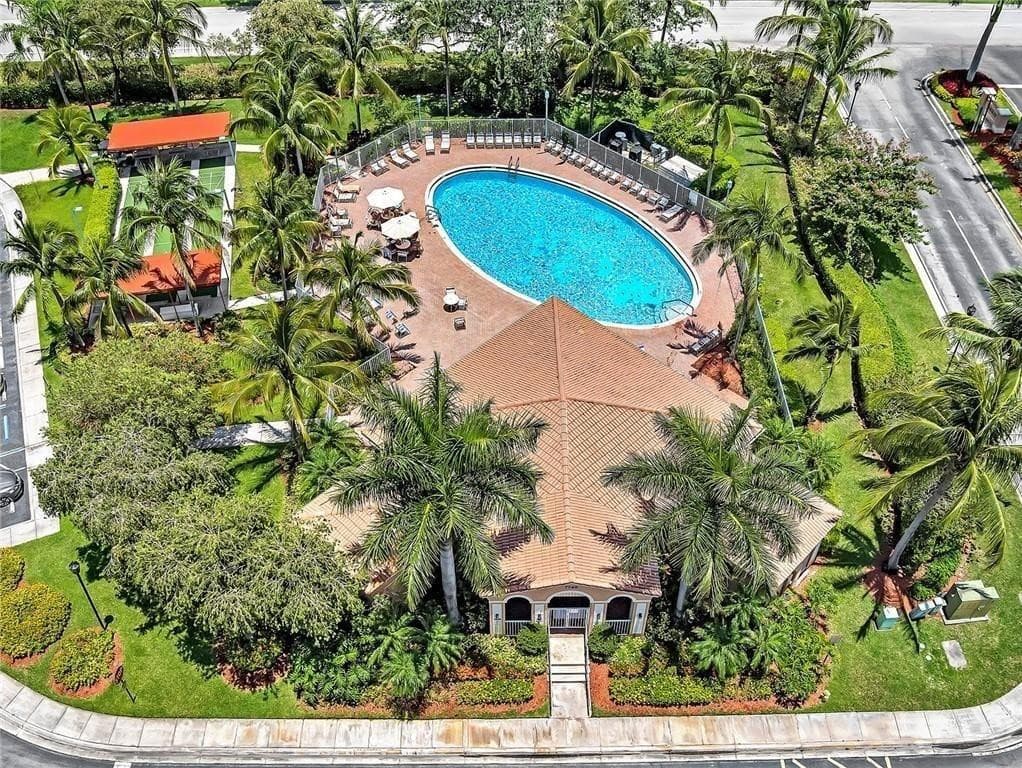 7735 Yardley Drive 201, Tamarac, FL 33321 — photo 44 of 70
