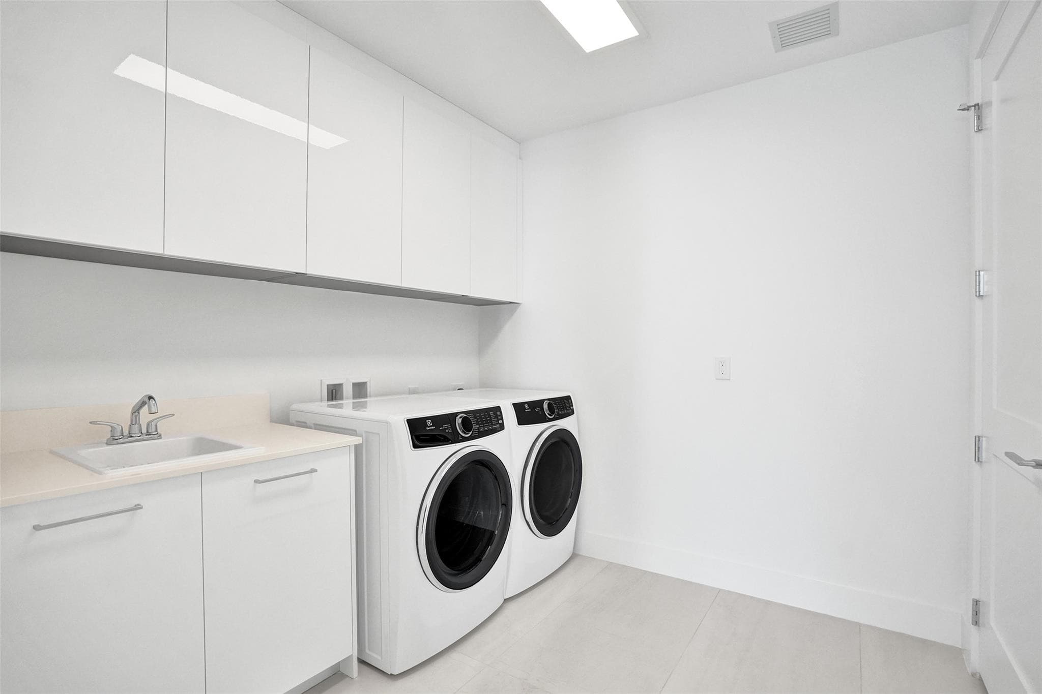 151 N Seabreeze Boulevard 1101-e, Fort Lauderdale, FL 33304 — photo 23 of 44