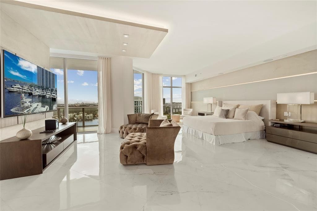 17301 Biscayne Boulevard Ph 7, Aventura, FL 33160 — photo 11 of 70