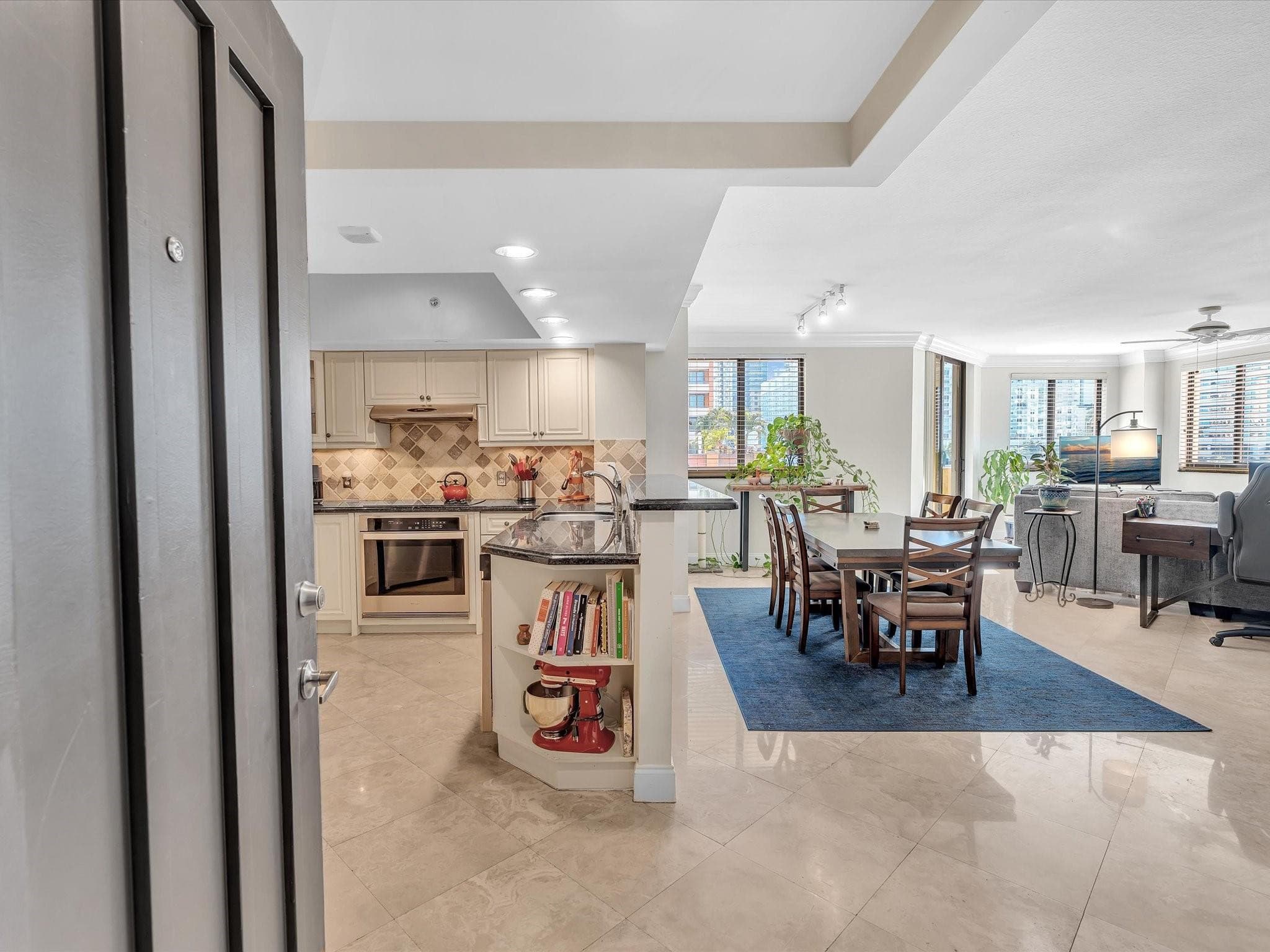 110 N Federal Highway 505, Fort Lauderdale, FL 33301 — photo 4 of 49