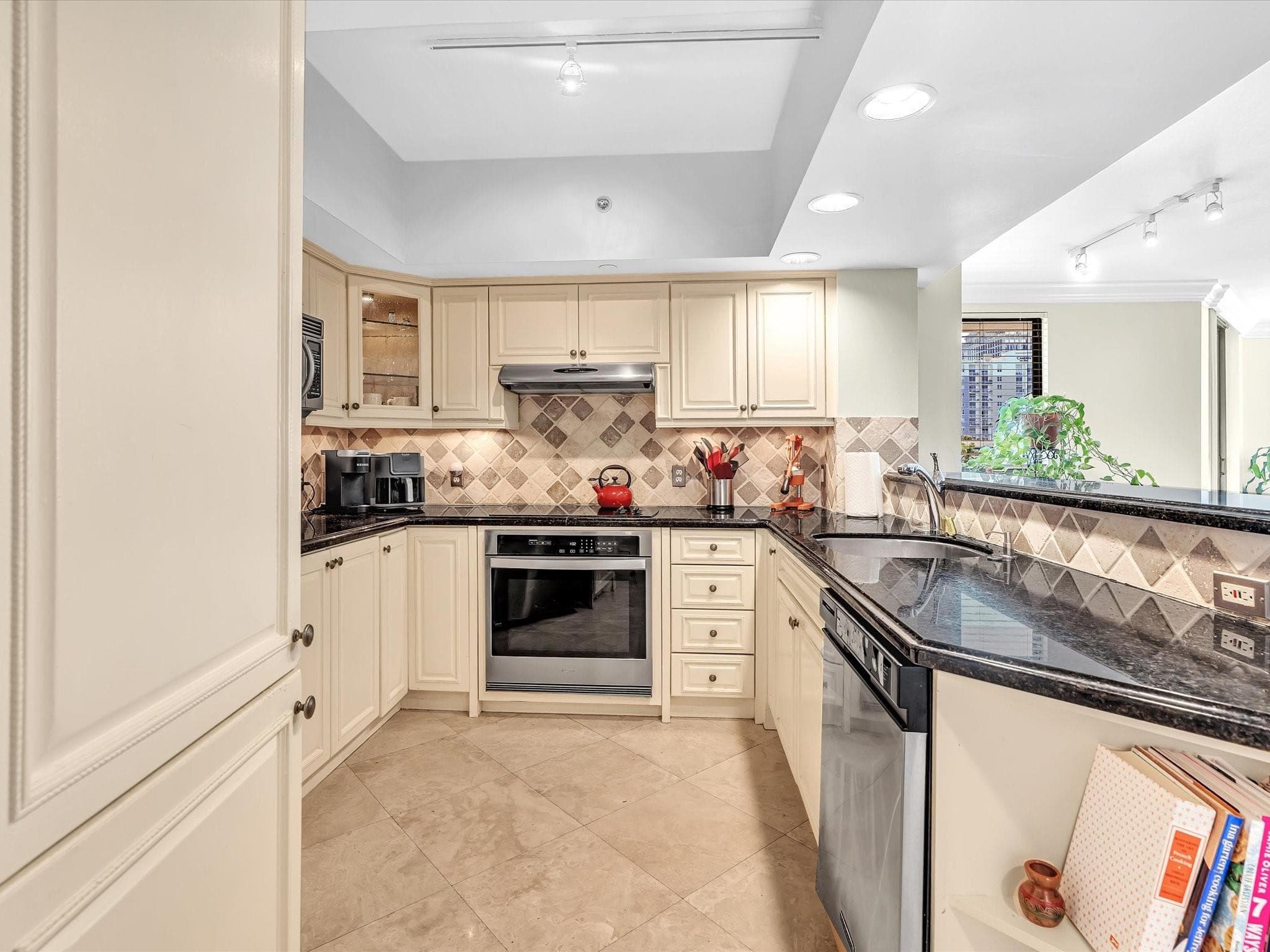 110 N Federal Highway 505, Fort Lauderdale, FL 33301 — photo 15 of 49