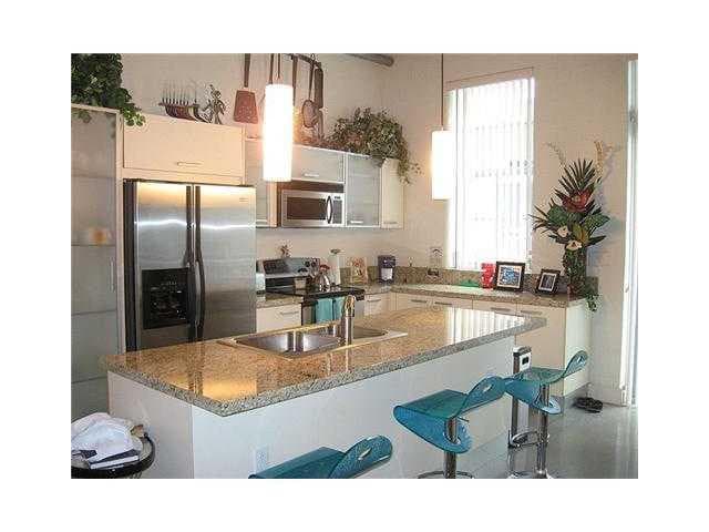 435 N Andrews Avenue 304, Fort Lauderdale, FL 33301 — photo 5 of 22