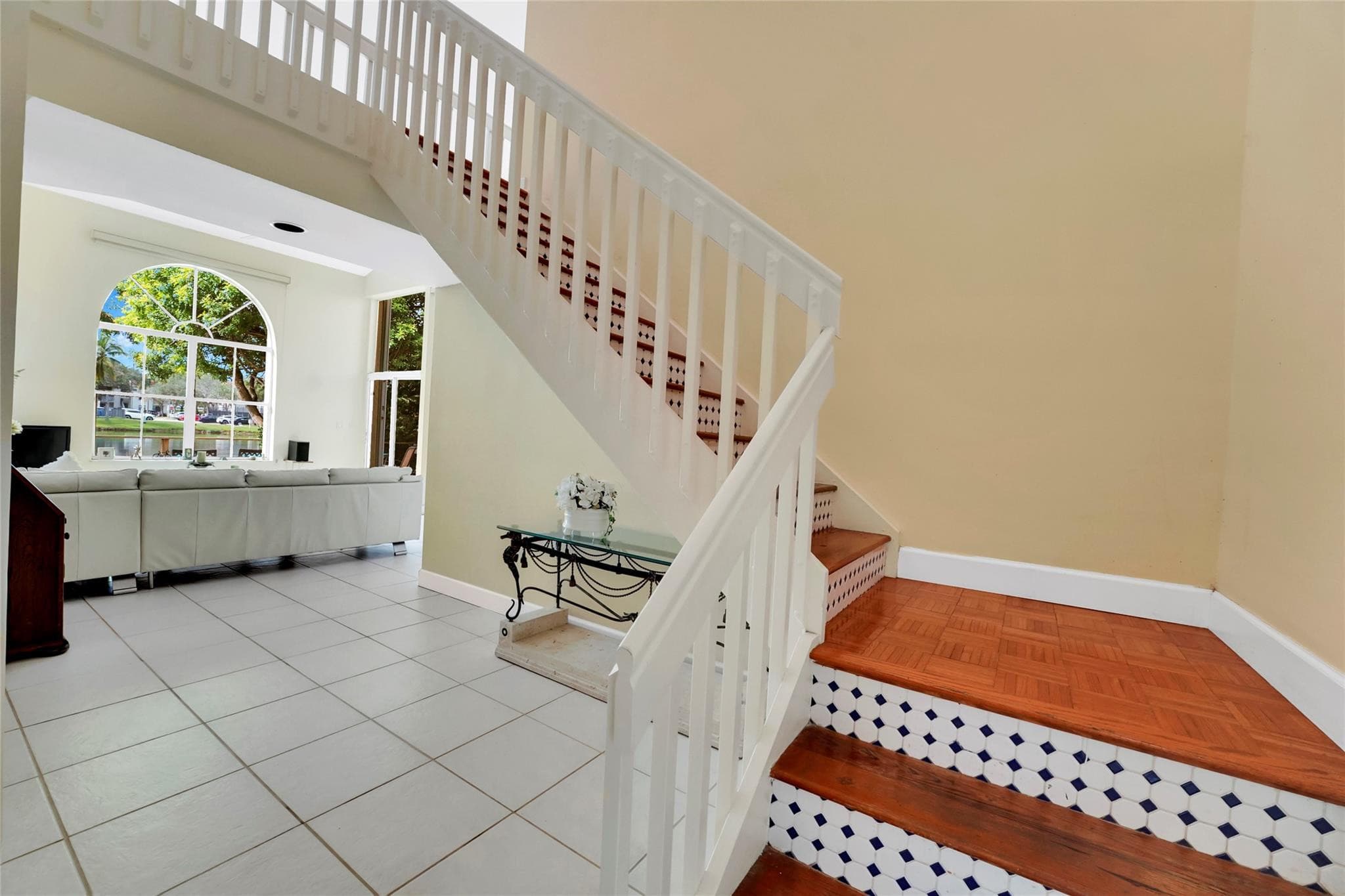 3130 N 38th Avenue, Hollywood, FL 33021 — photo 6 of 42
