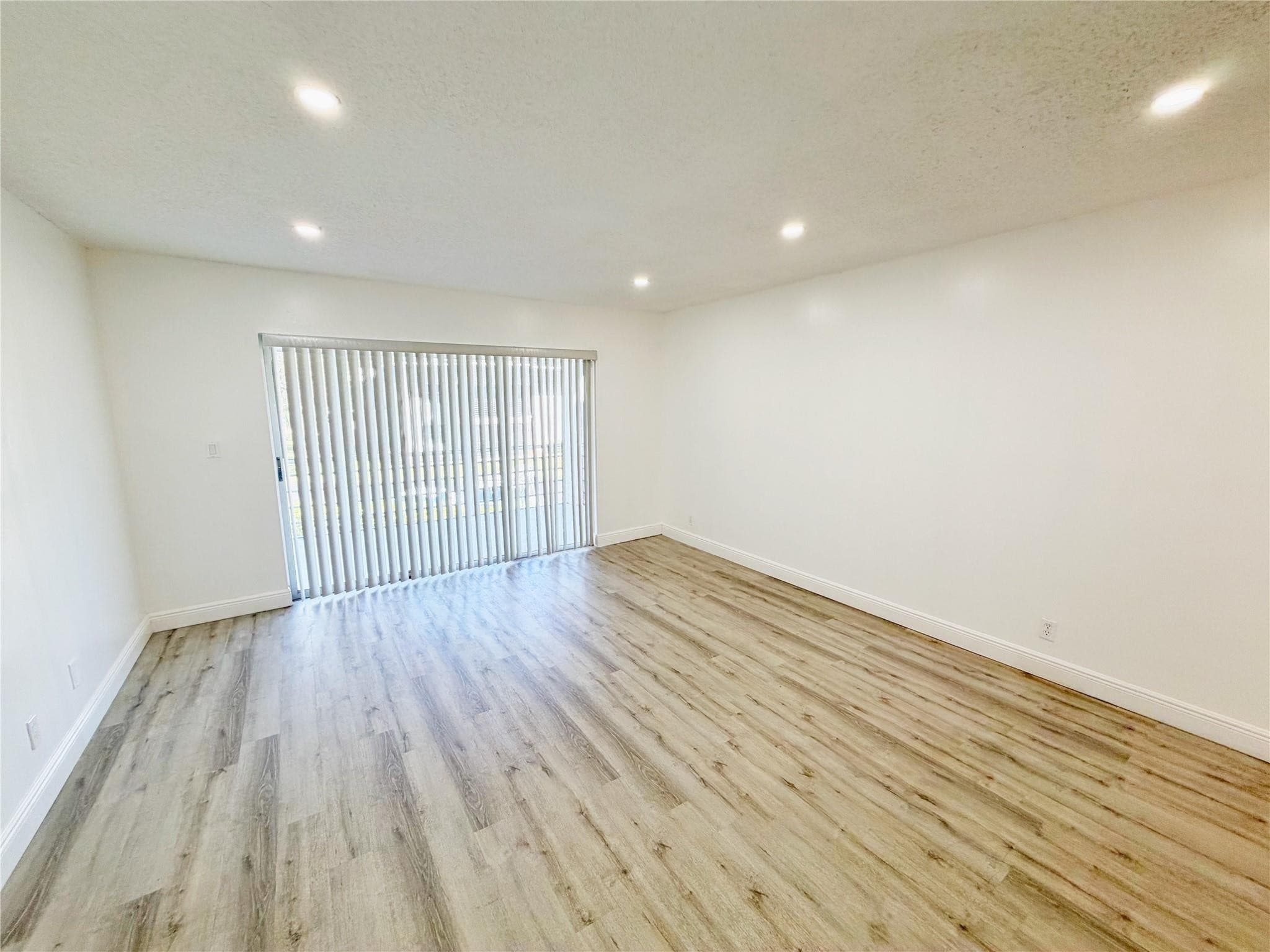 2710 Riverside Drive 201, Coral Springs, FL 33065 — photo 8 of 37