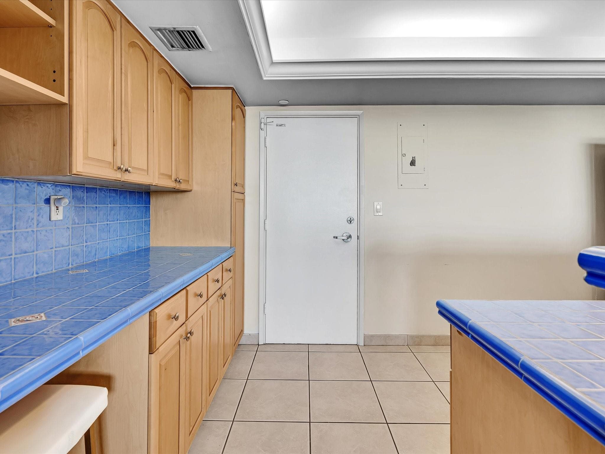3300 NE 36th Street 403, Fort Lauderdale, FL 33308 — photo 20 of 53