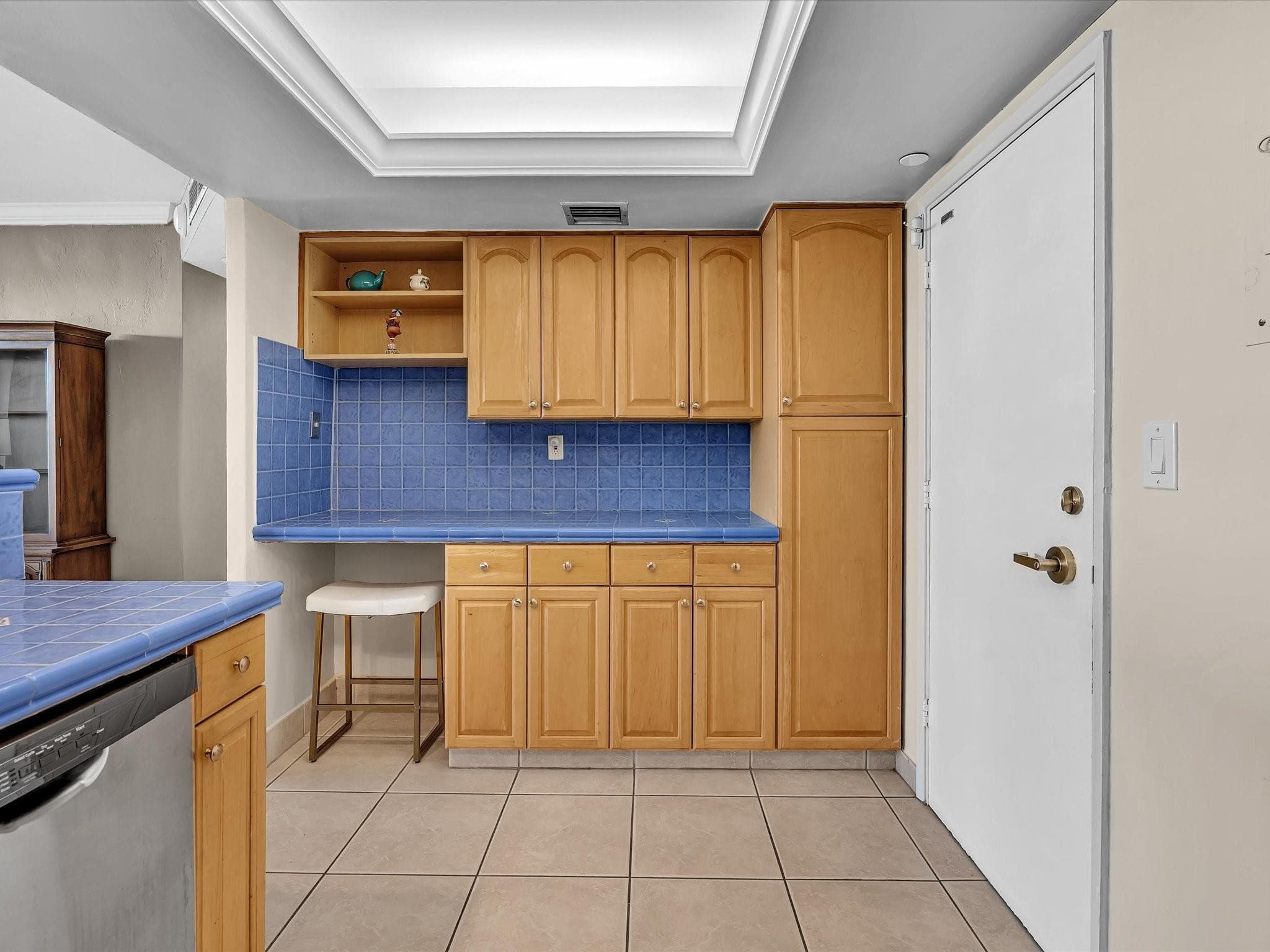 3300 NE 36th Street 403, Fort Lauderdale, FL 33308 — photo 25 of 53