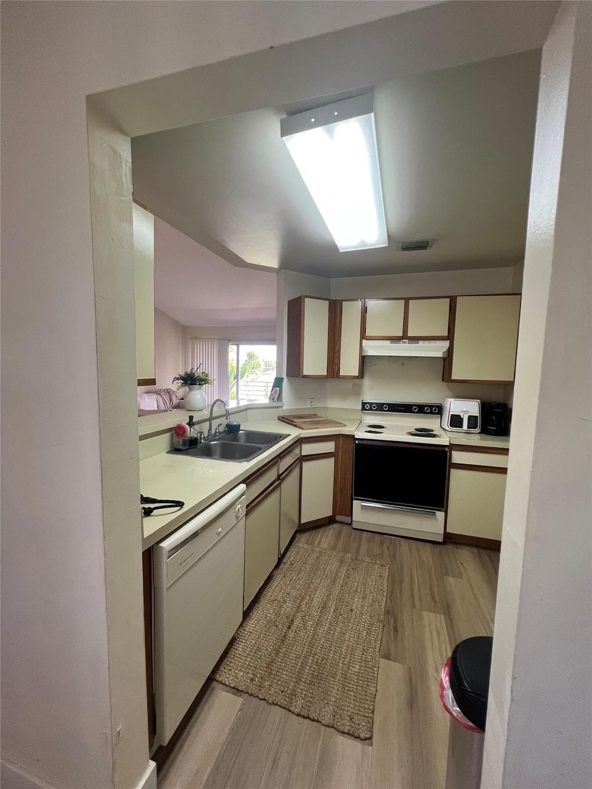 3421 NW 44th Street 205, Lauderdale Lakes, FL 33309 — photo 28 of 50