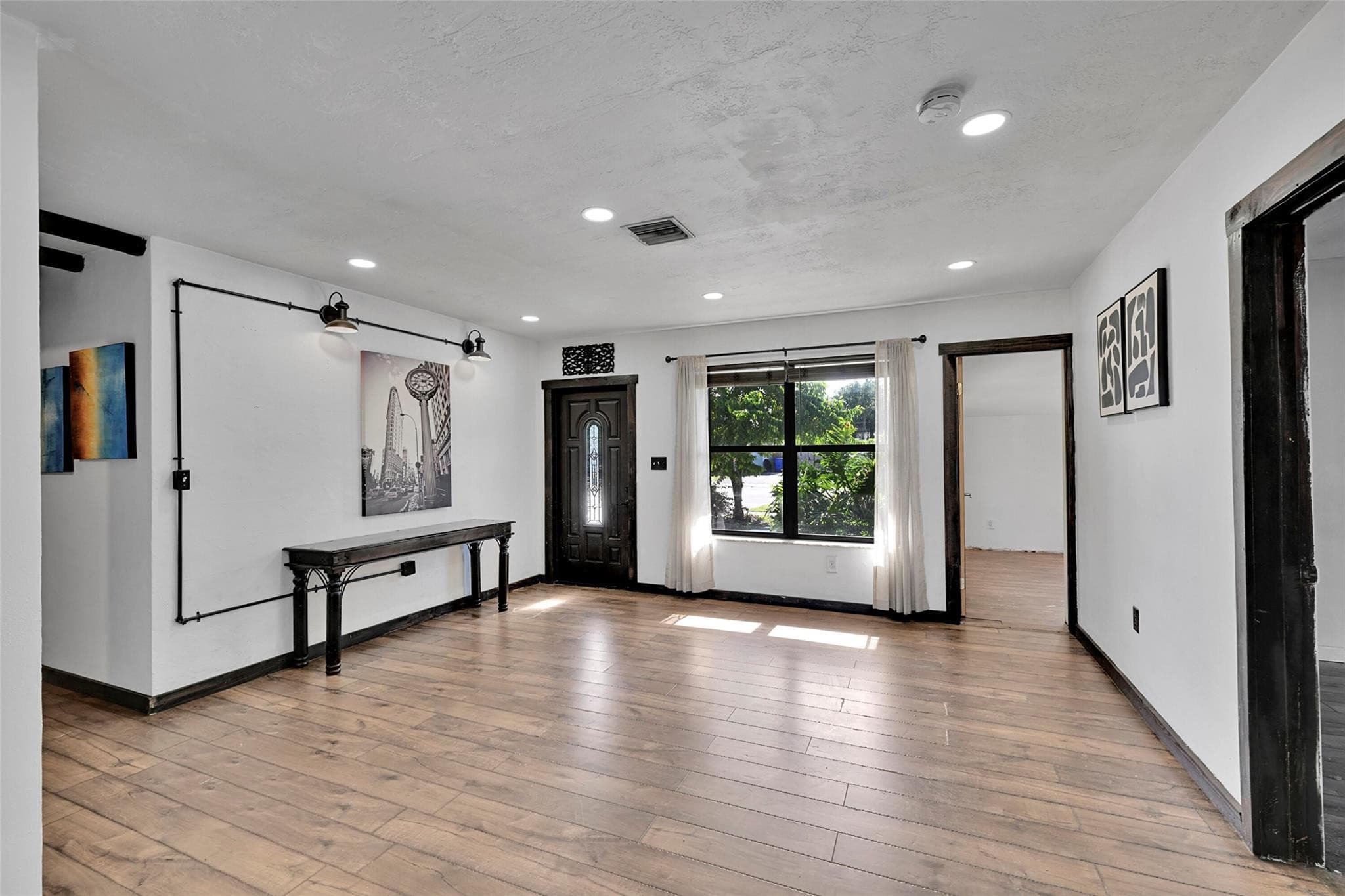 6881 SW 2nd Street, Pembroke Pines, FL 33023 — photo 1 of 30