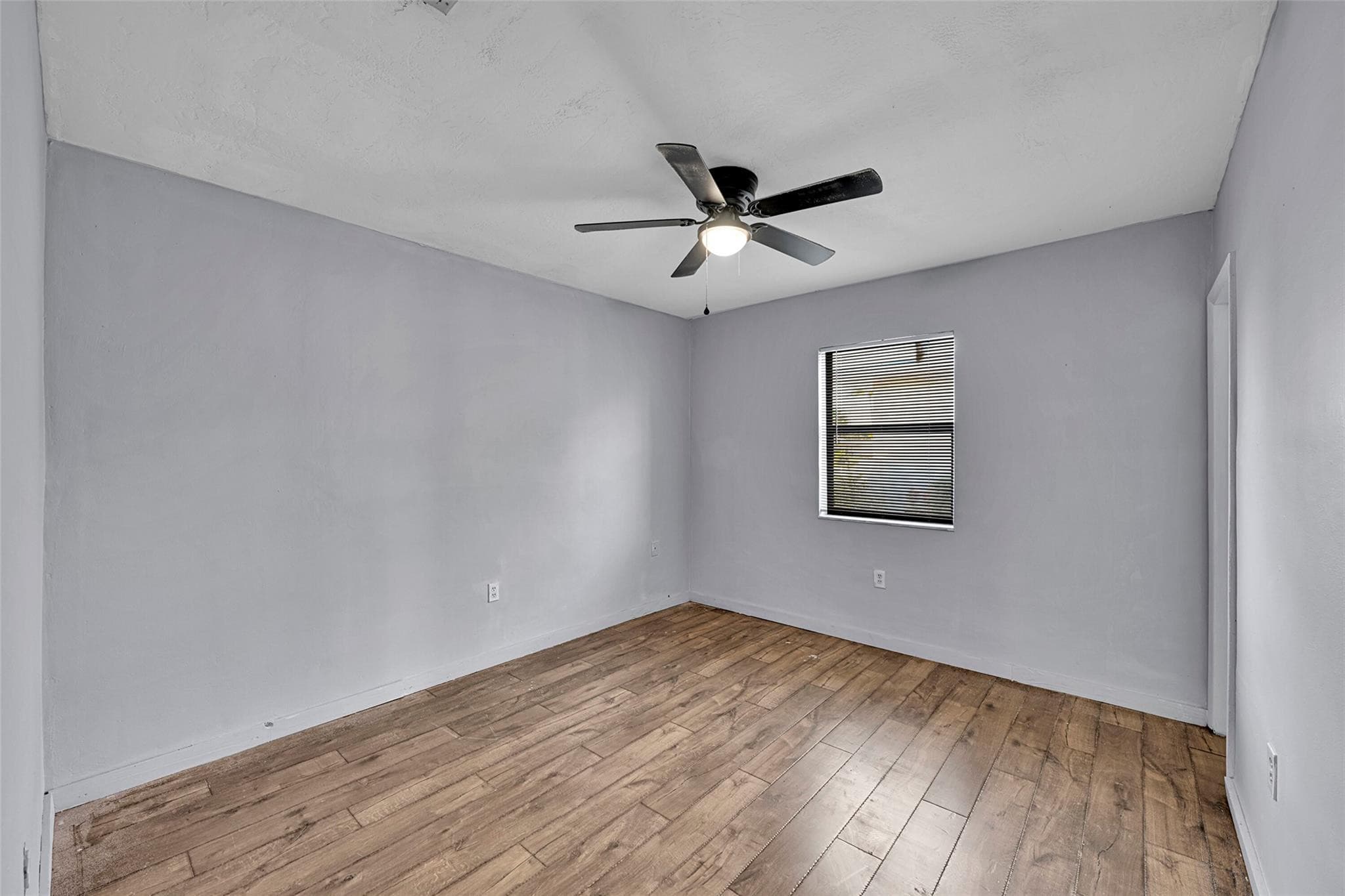 6881 SW 2nd Street, Pembroke Pines, FL 33023 — photo 20 of 30
